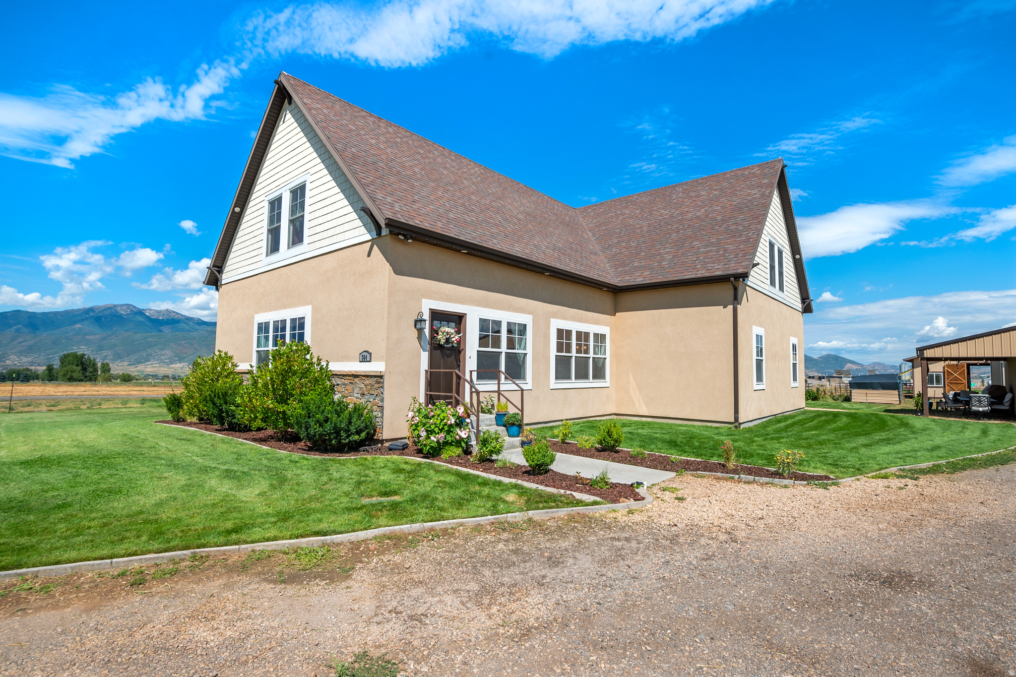 THREE FARM ESTATES - Residential