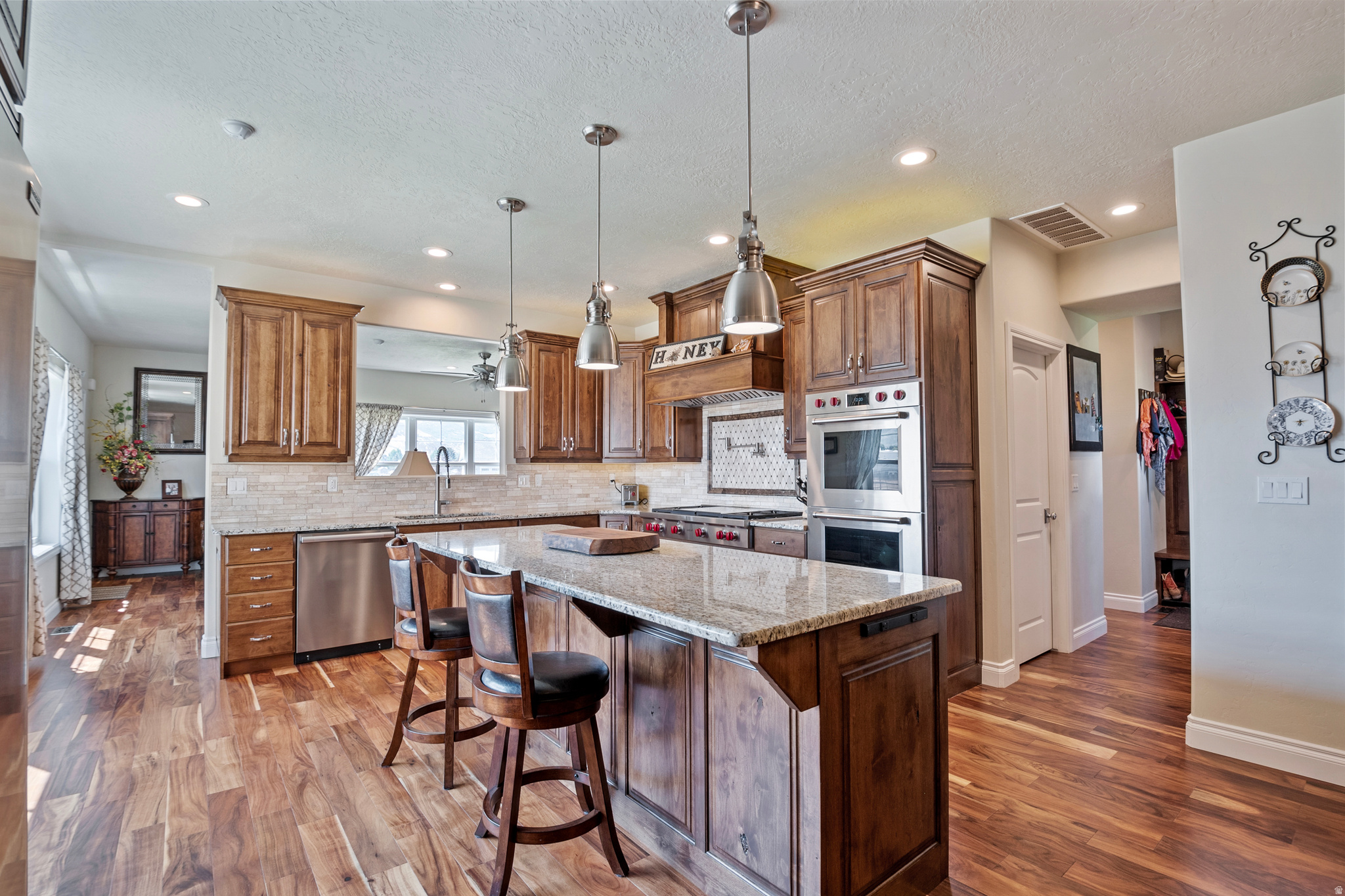 THREE FARM ESTATES - Residential