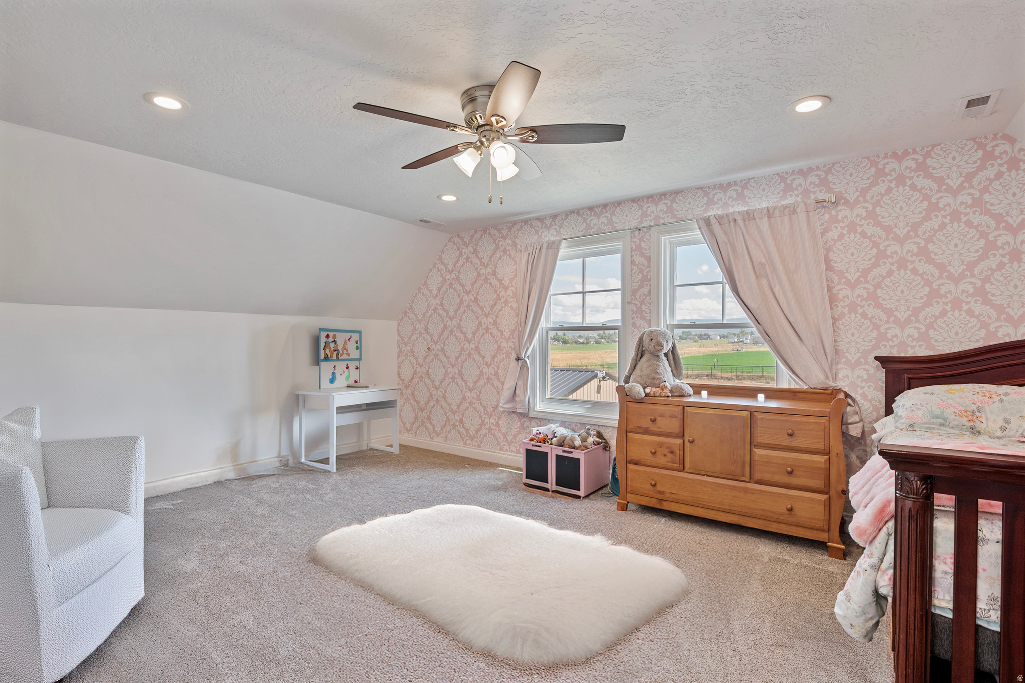 THREE FARM ESTATES - Residential