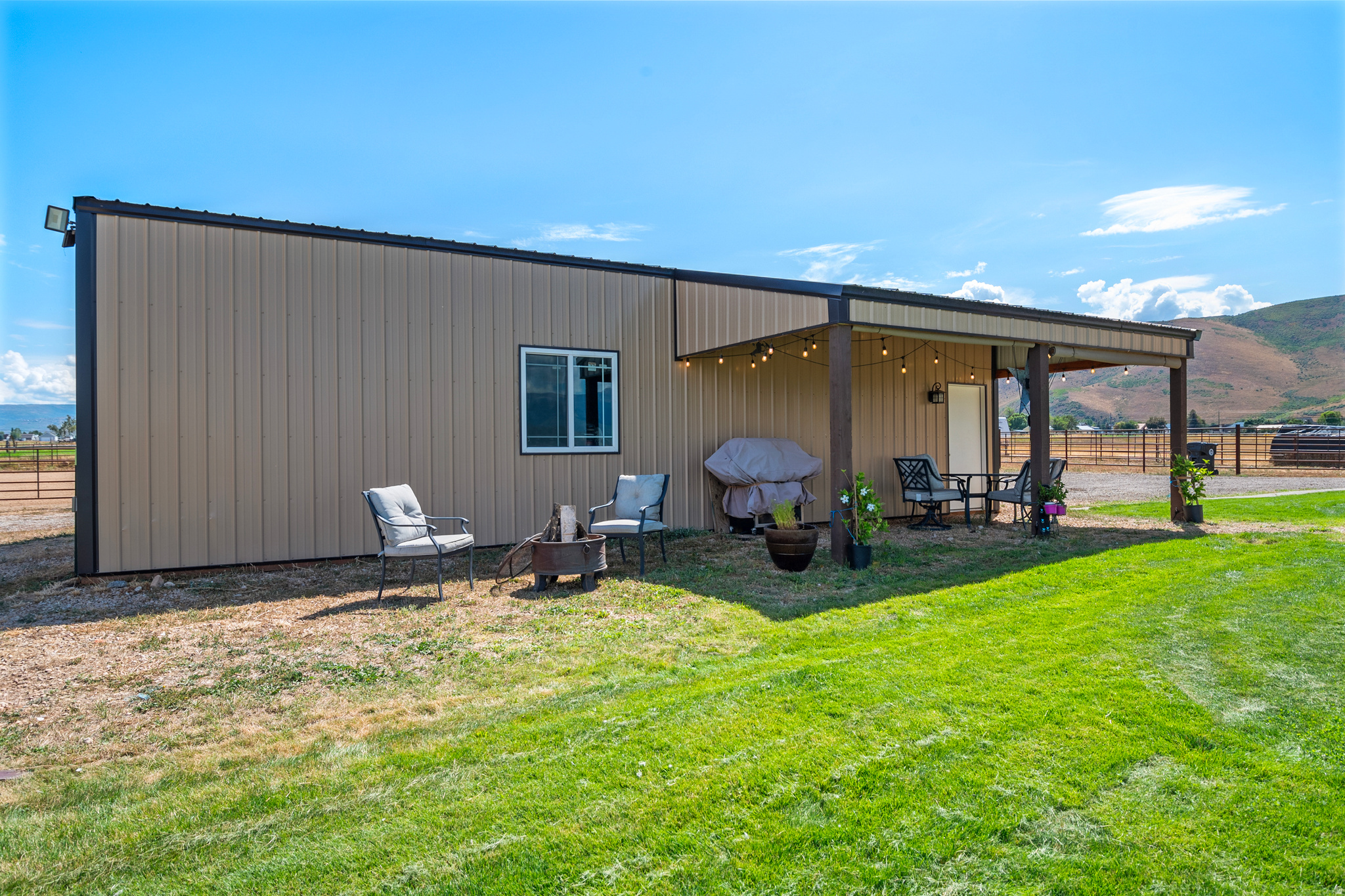 THREE FARM ESTATES - Residential