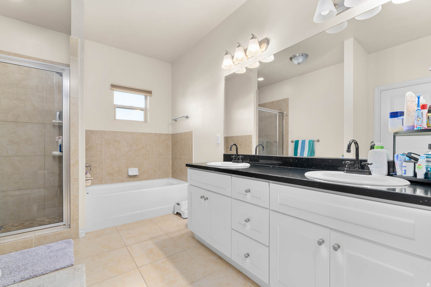 TRUONG TOWNHOMES - Residential