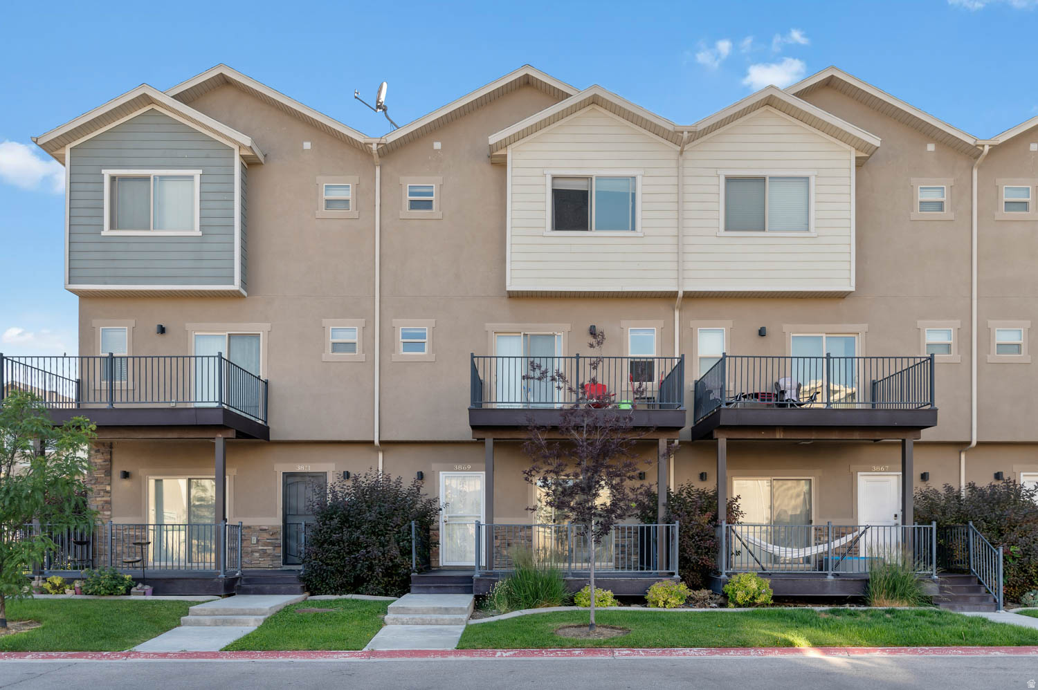 TRUONG TOWNHOMES - Residential