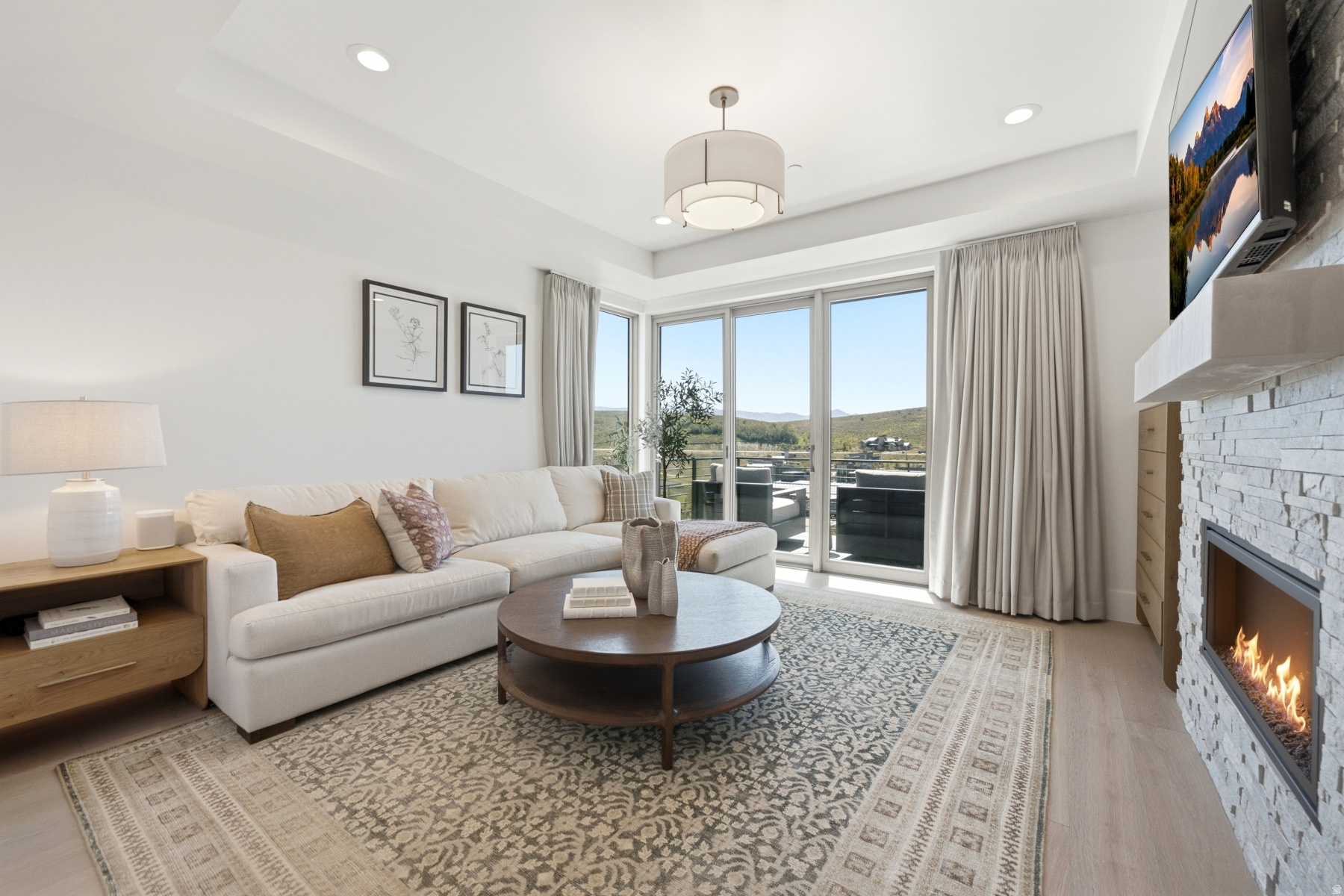 VILLAS AT VISTA POINT - Residential