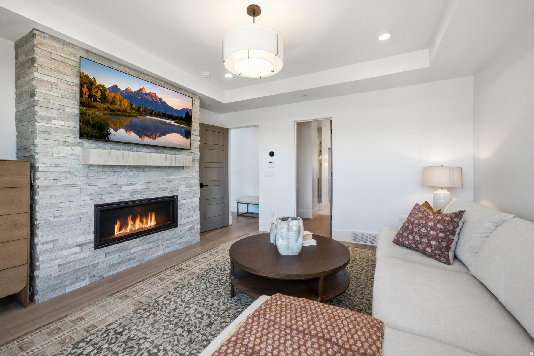 VILLAS AT VISTA POINT - Residential