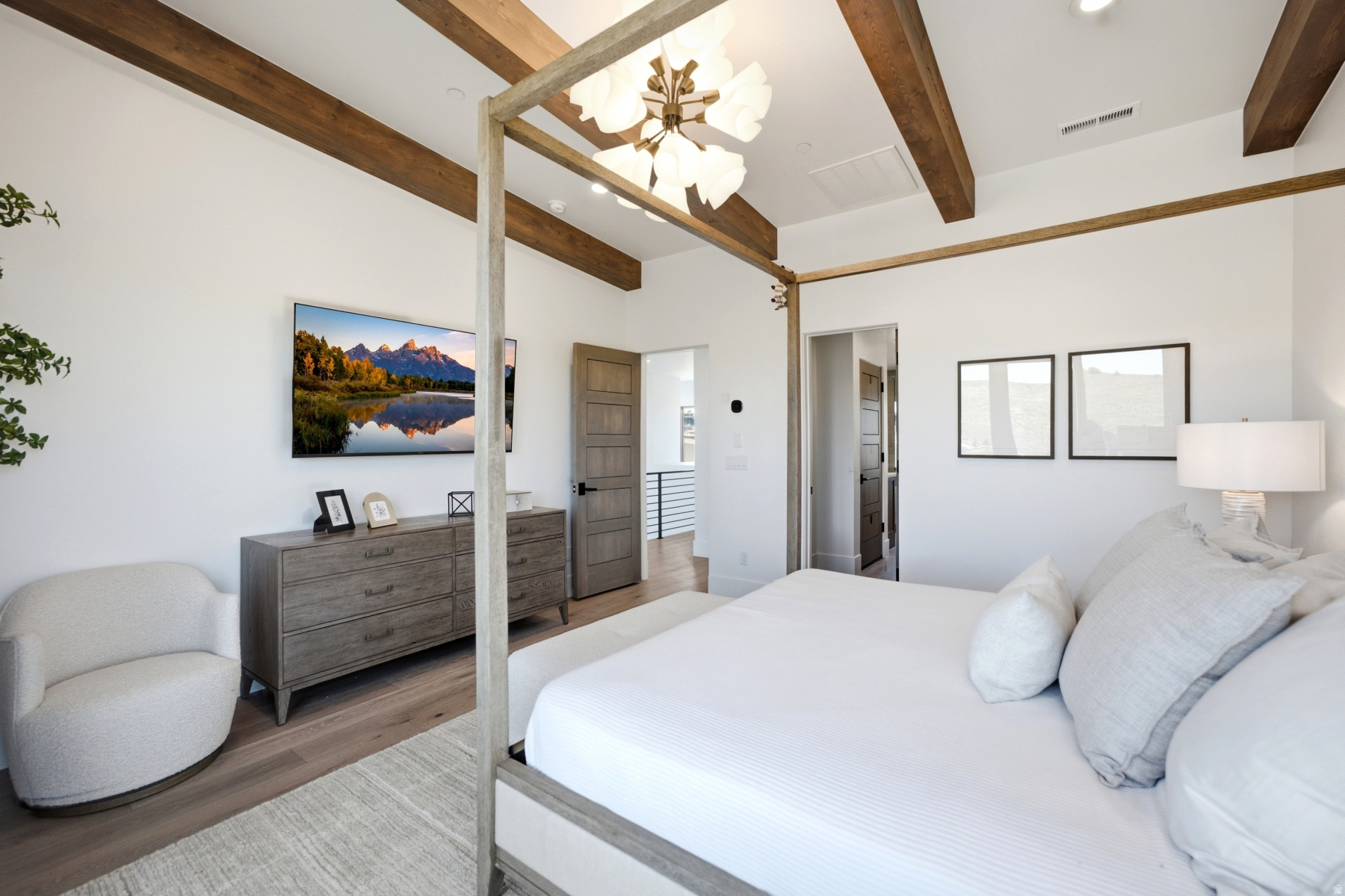 VILLAS AT VISTA POINT - Residential