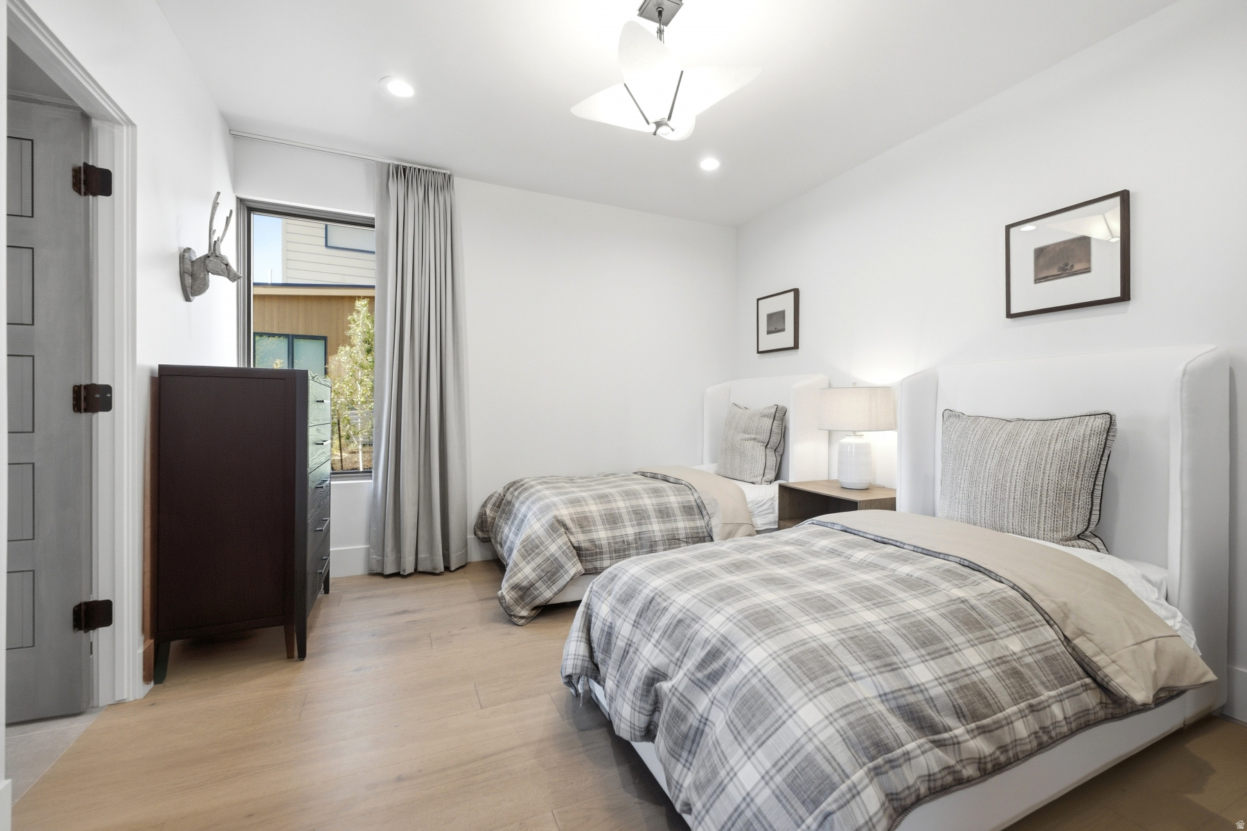 VILLAS AT VISTA POINT - Residential