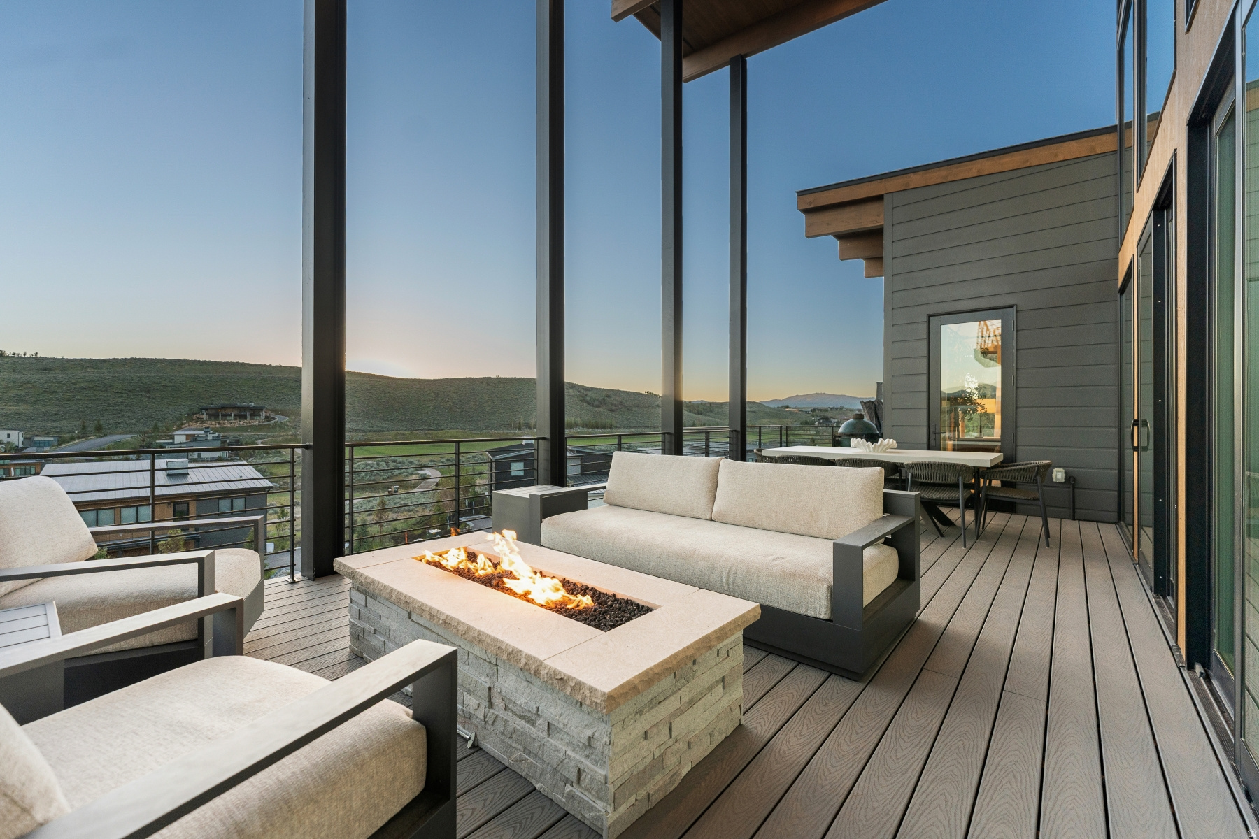 VILLAS AT VISTA POINT - Residential