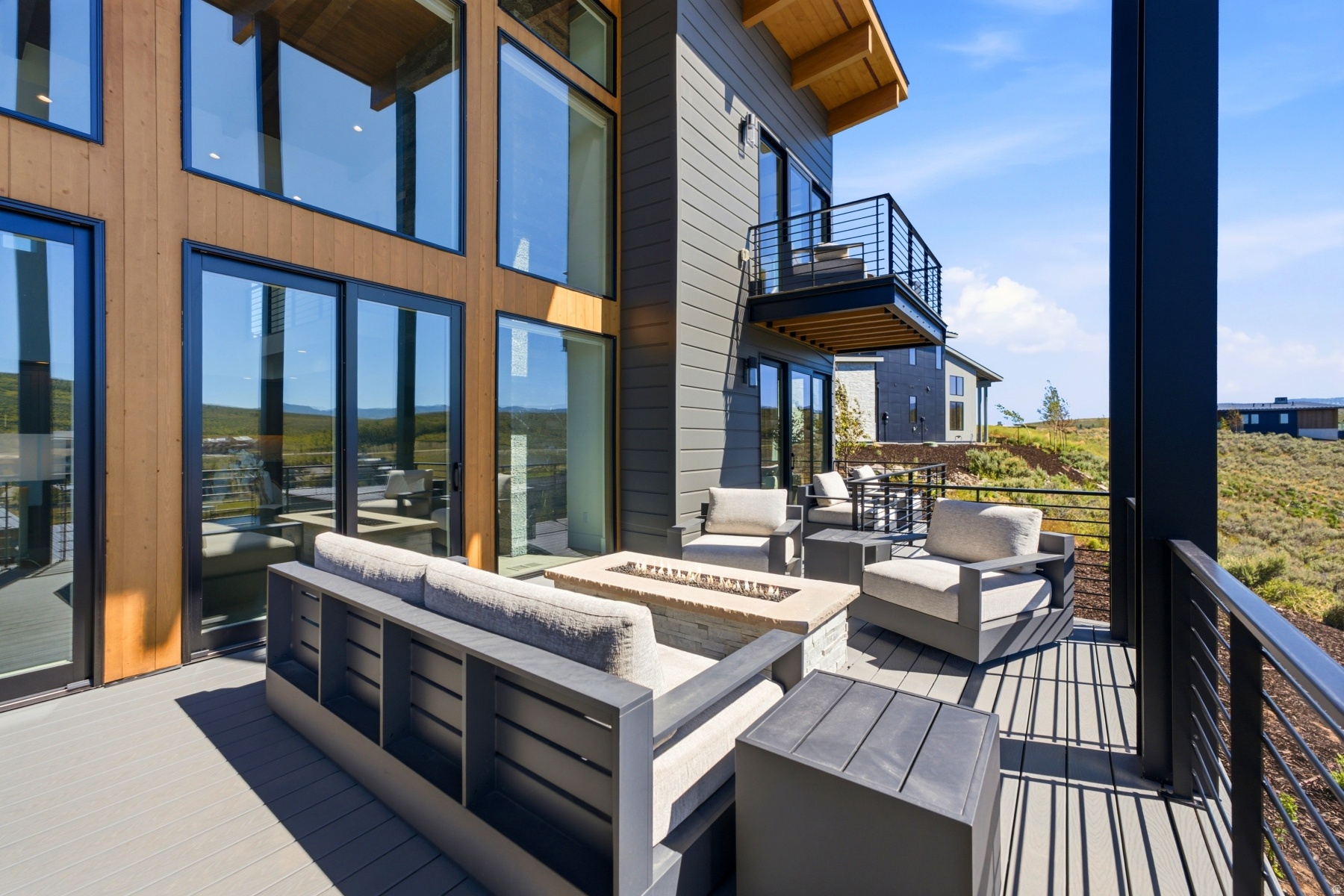 VILLAS AT VISTA POINT - Residential