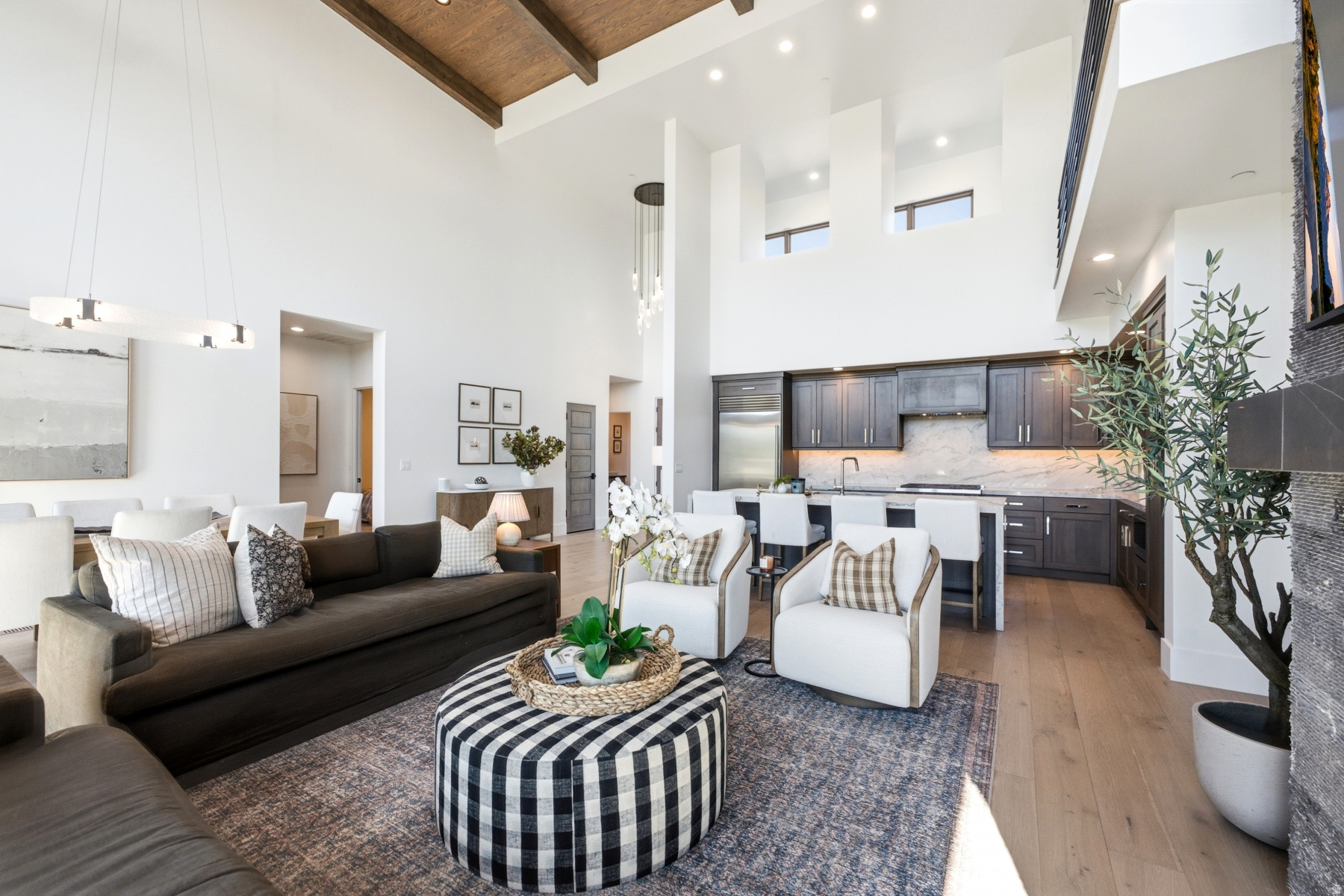VILLAS AT VISTA POINT - Residential