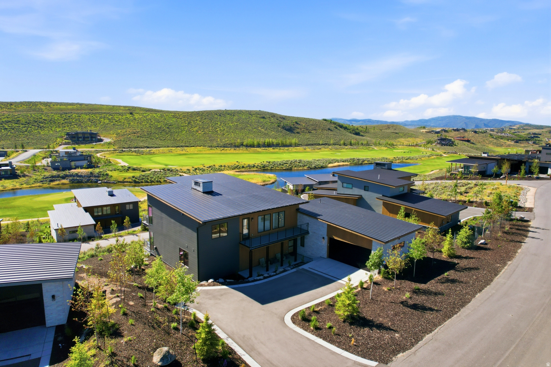 VILLAS AT VISTA POINT - Residential