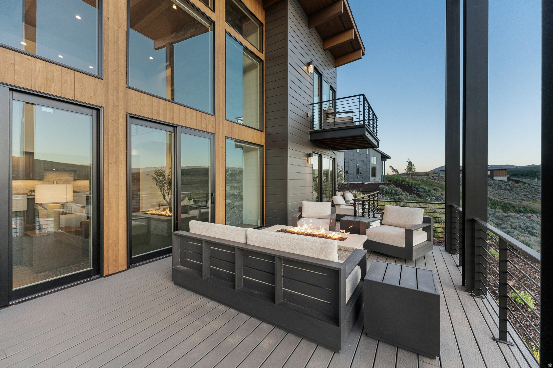 VILLAS AT VISTA POINT - Residential