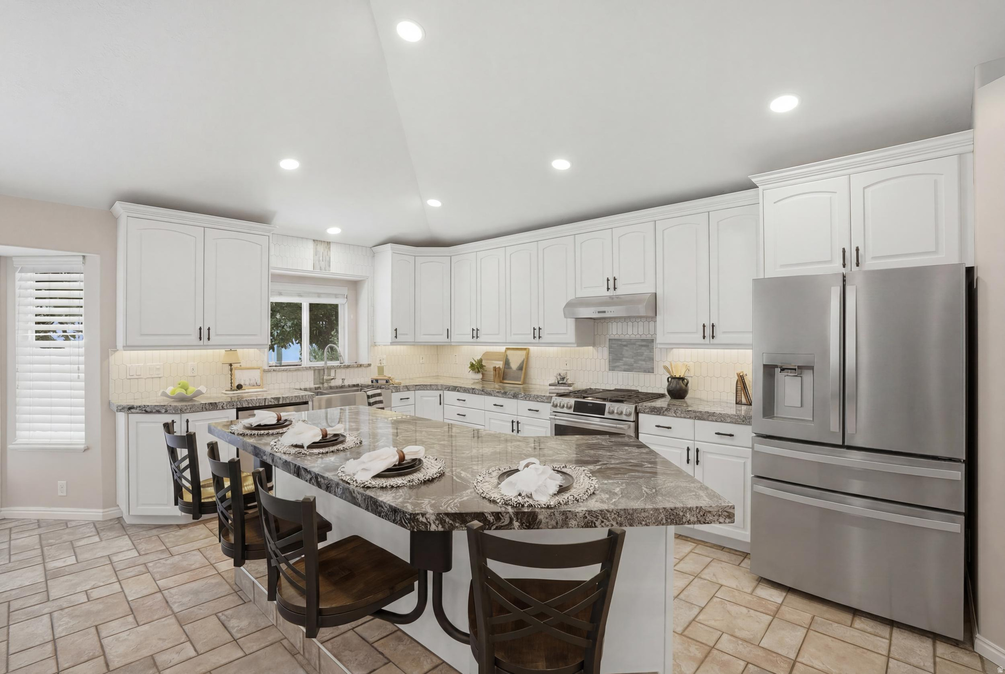 CLEAR CREEK - Residential