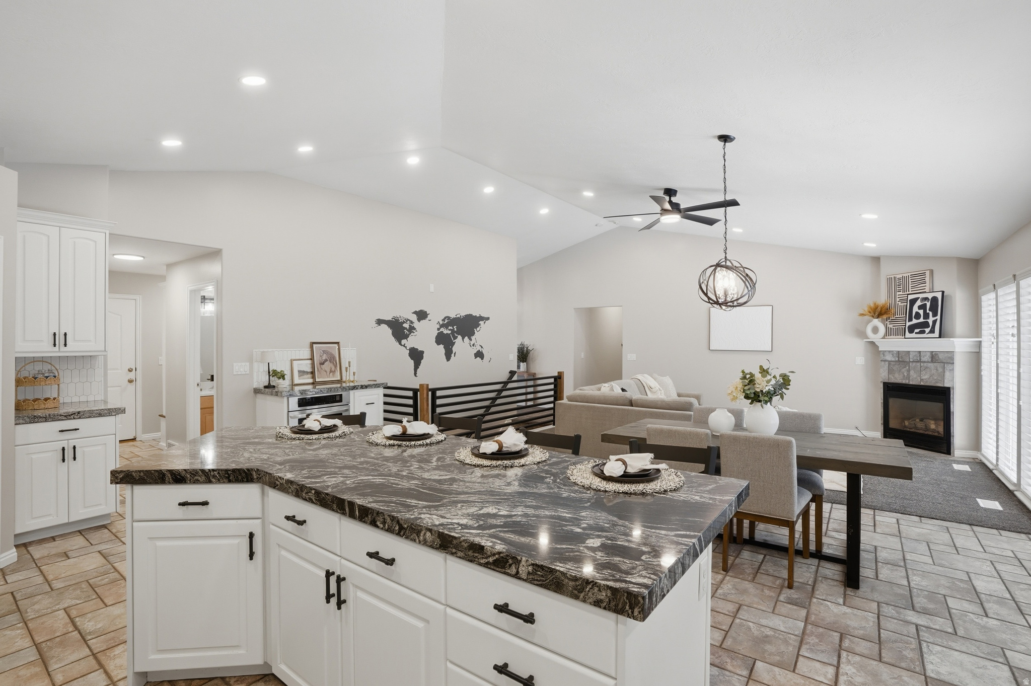 CLEAR CREEK - Residential