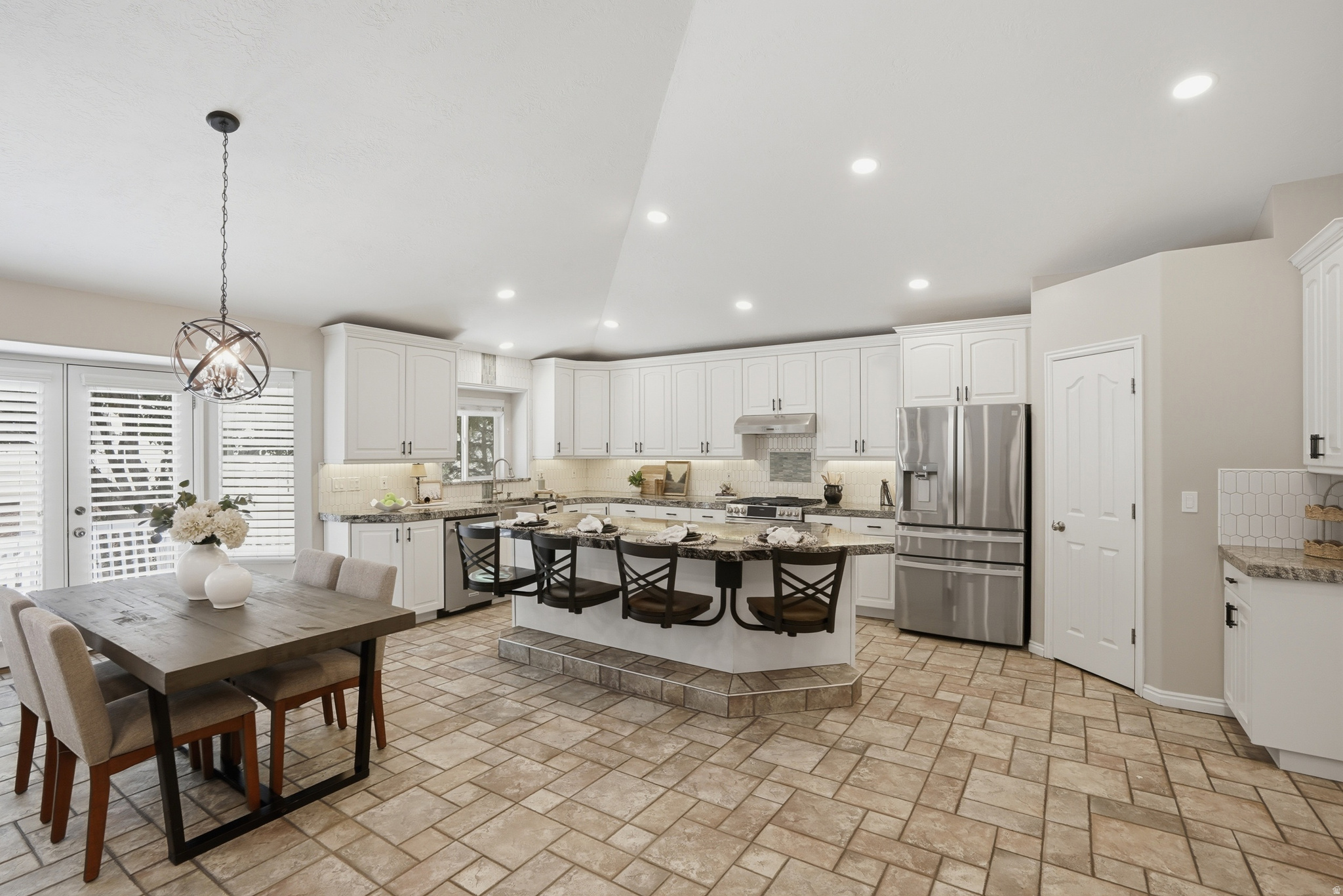 CLEAR CREEK - Residential