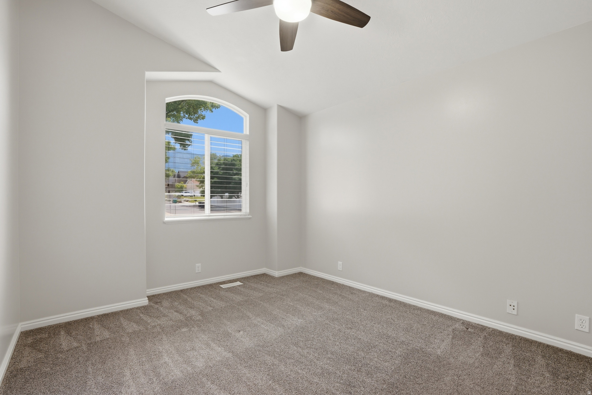 CLEAR CREEK - Residential