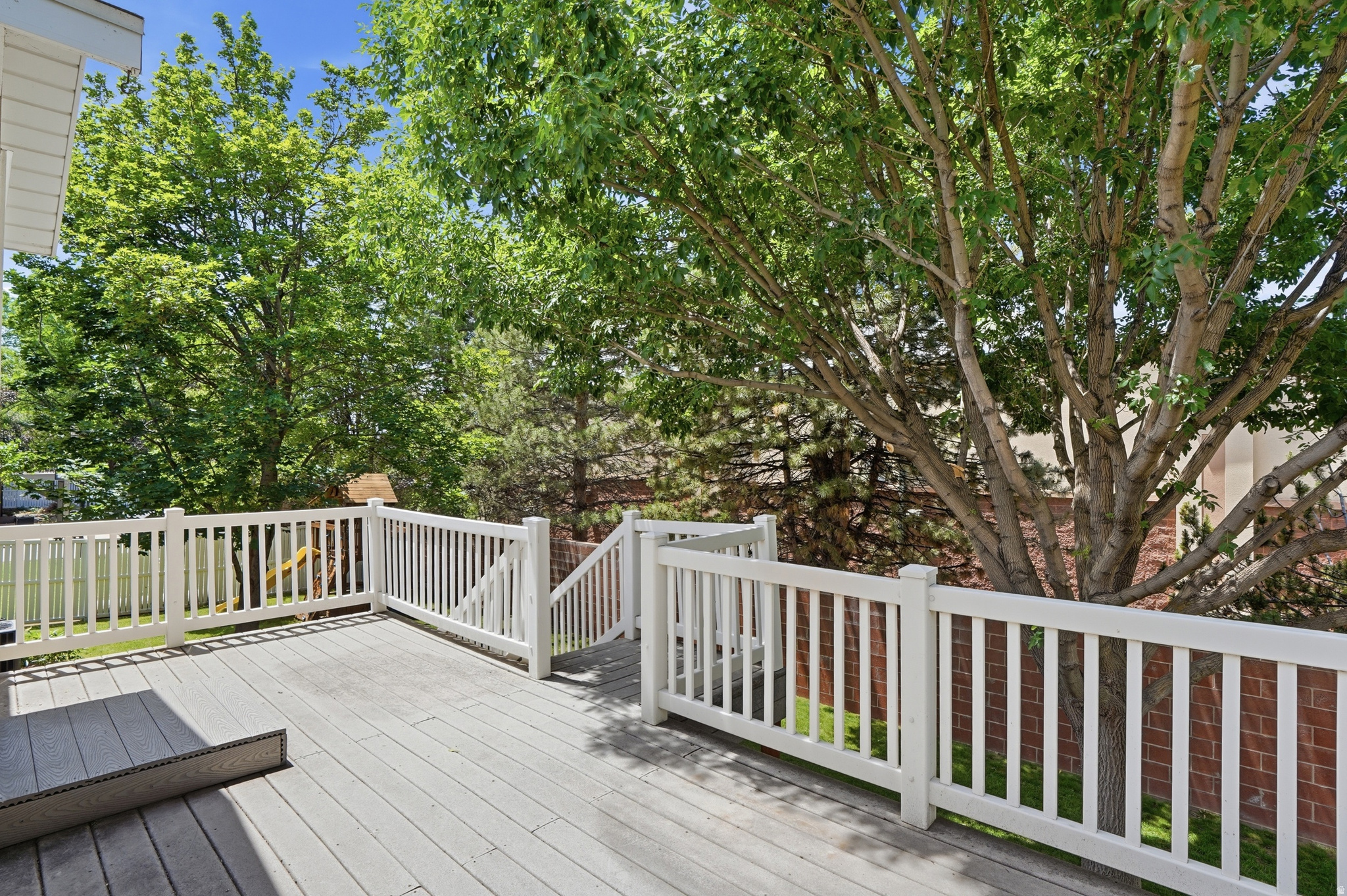 CLEAR CREEK - Residential