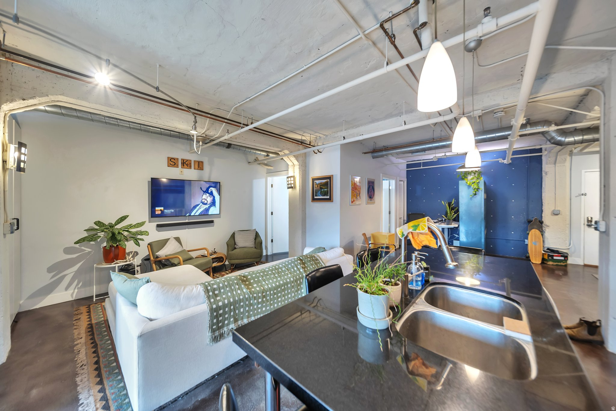 WESTGATE LOFTS - Residential