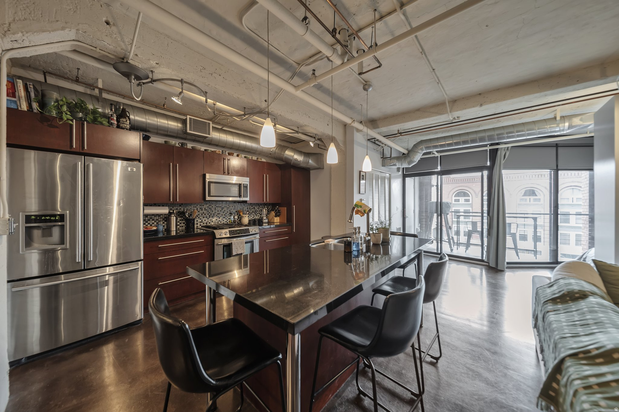 WESTGATE LOFTS - Residential