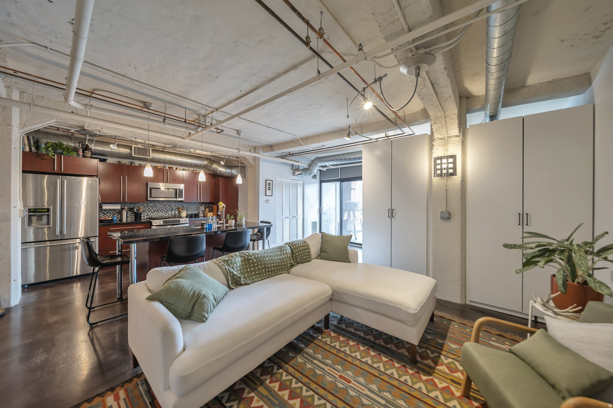 WESTGATE LOFTS - Residential