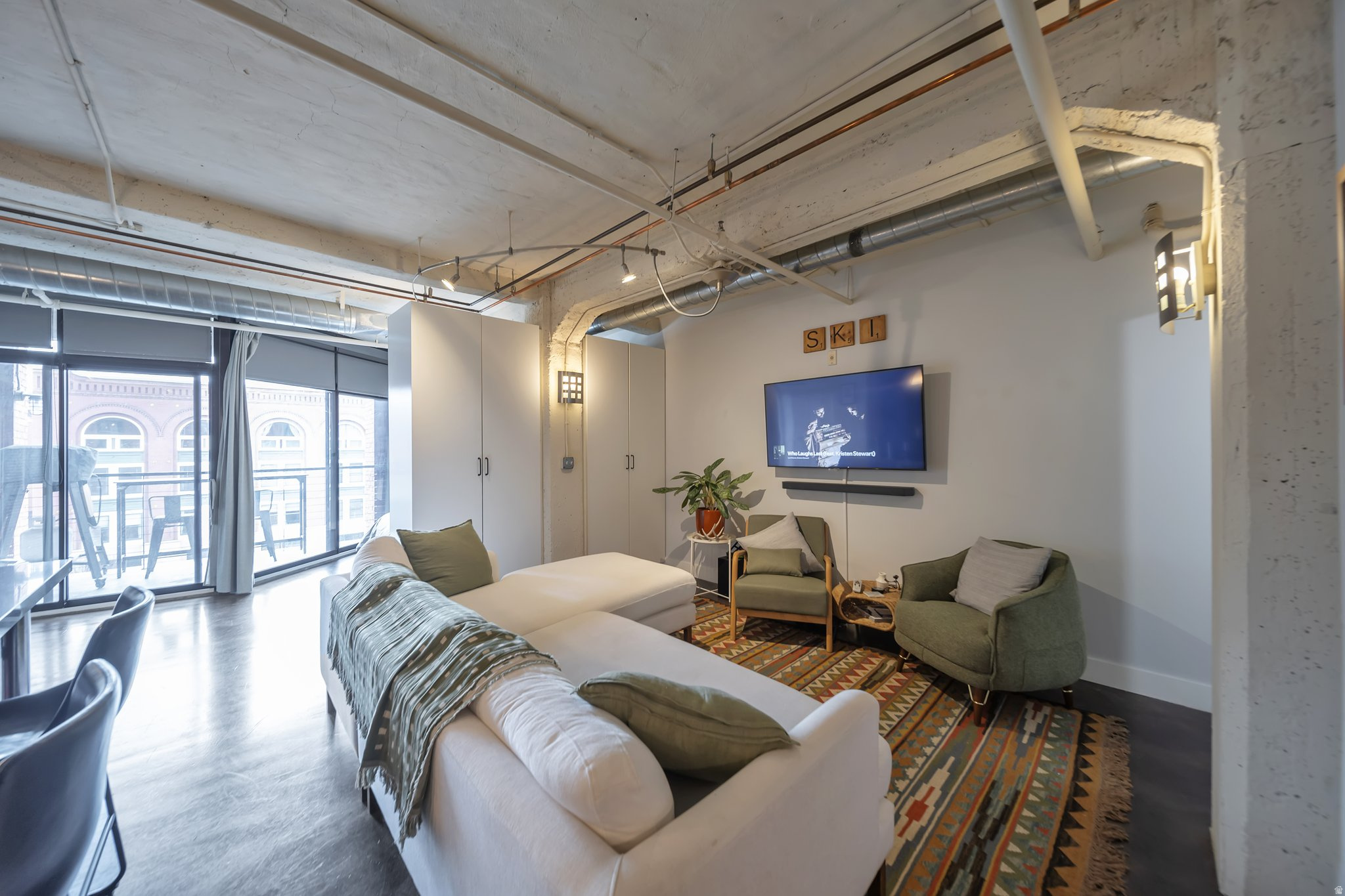 WESTGATE LOFTS - Residential