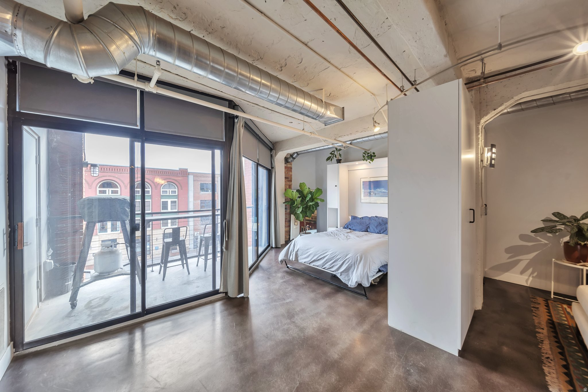 WESTGATE LOFTS - Residential