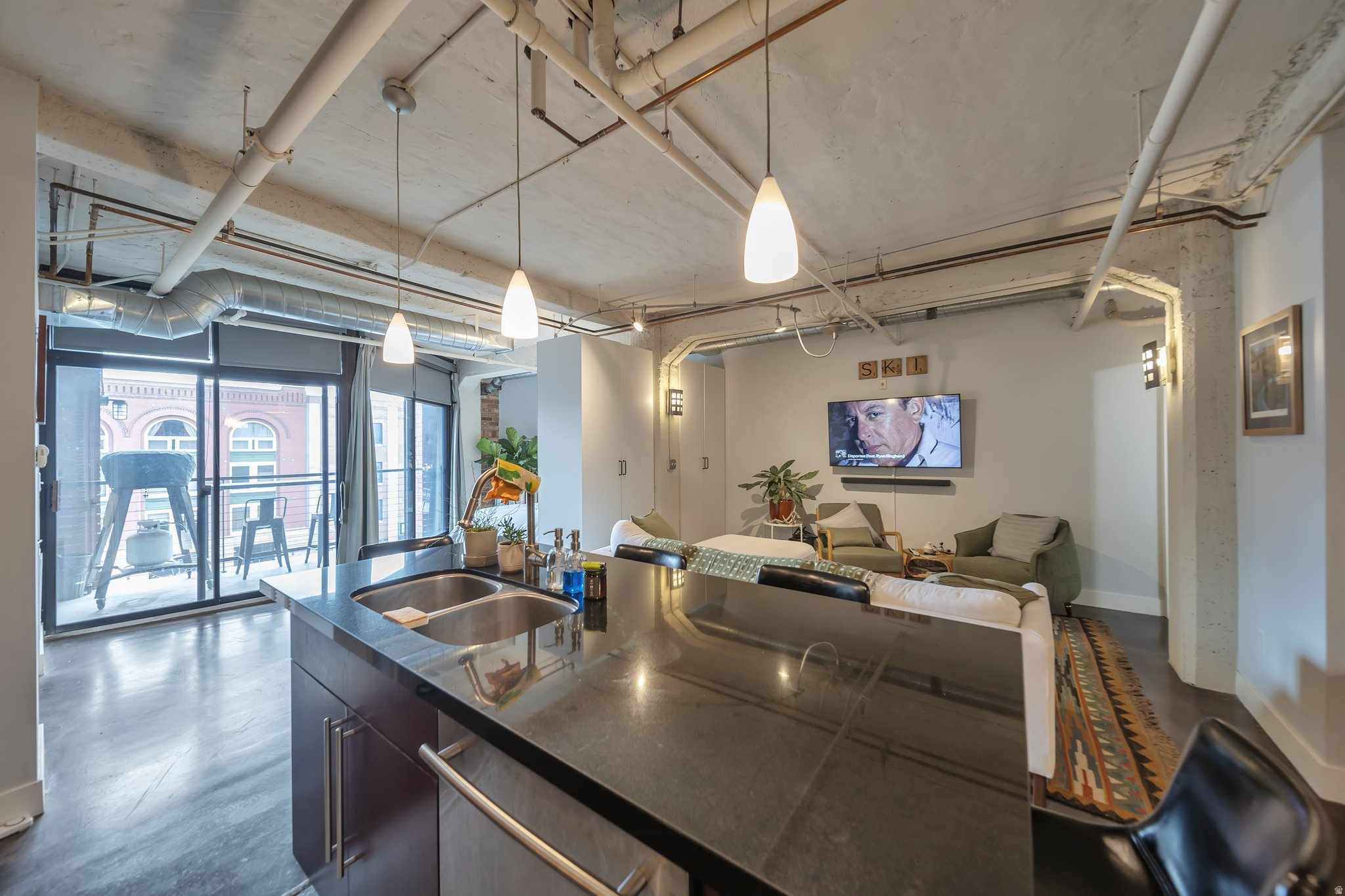 WESTGATE LOFTS - Residential