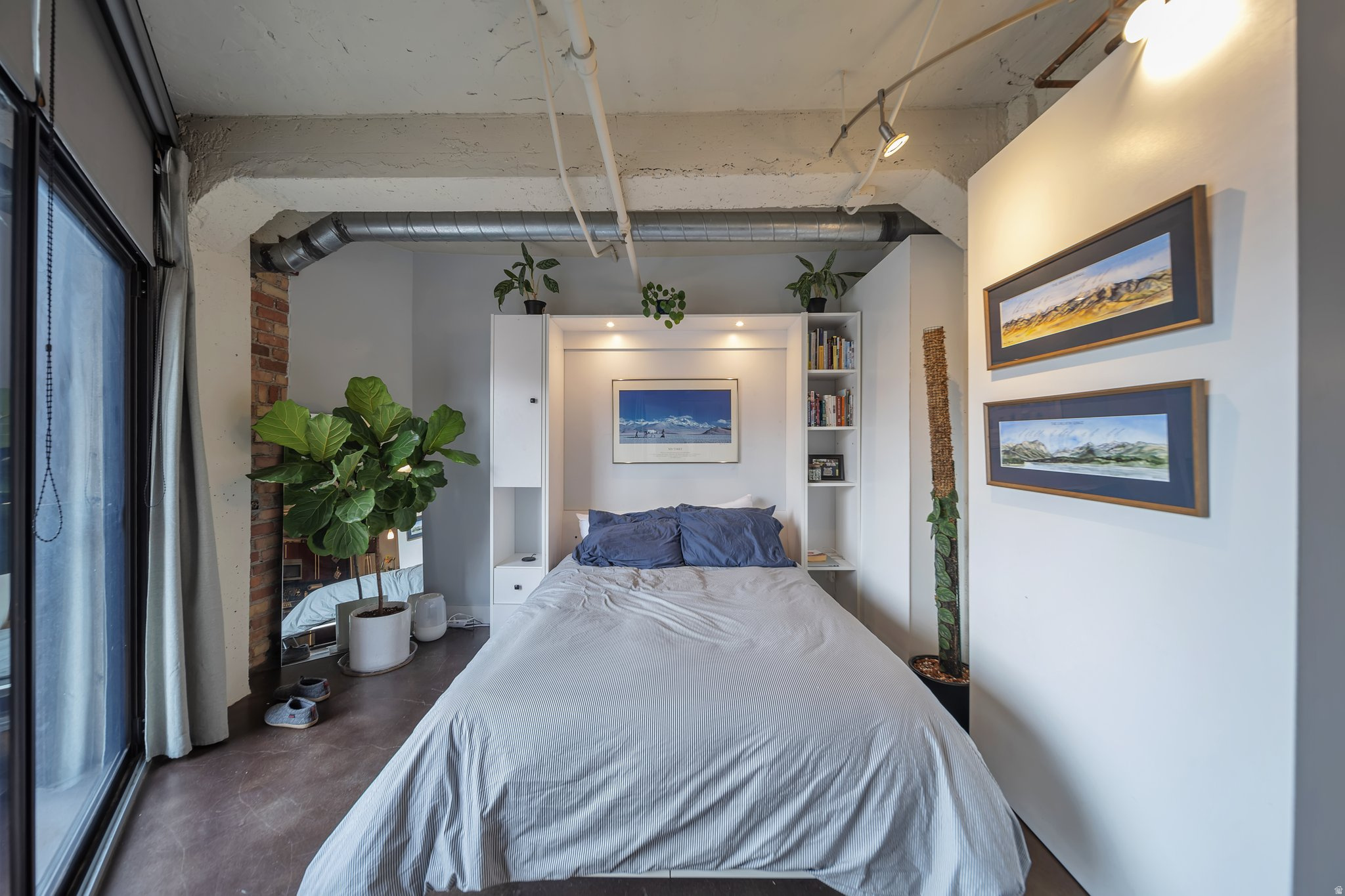 WESTGATE LOFTS - Residential