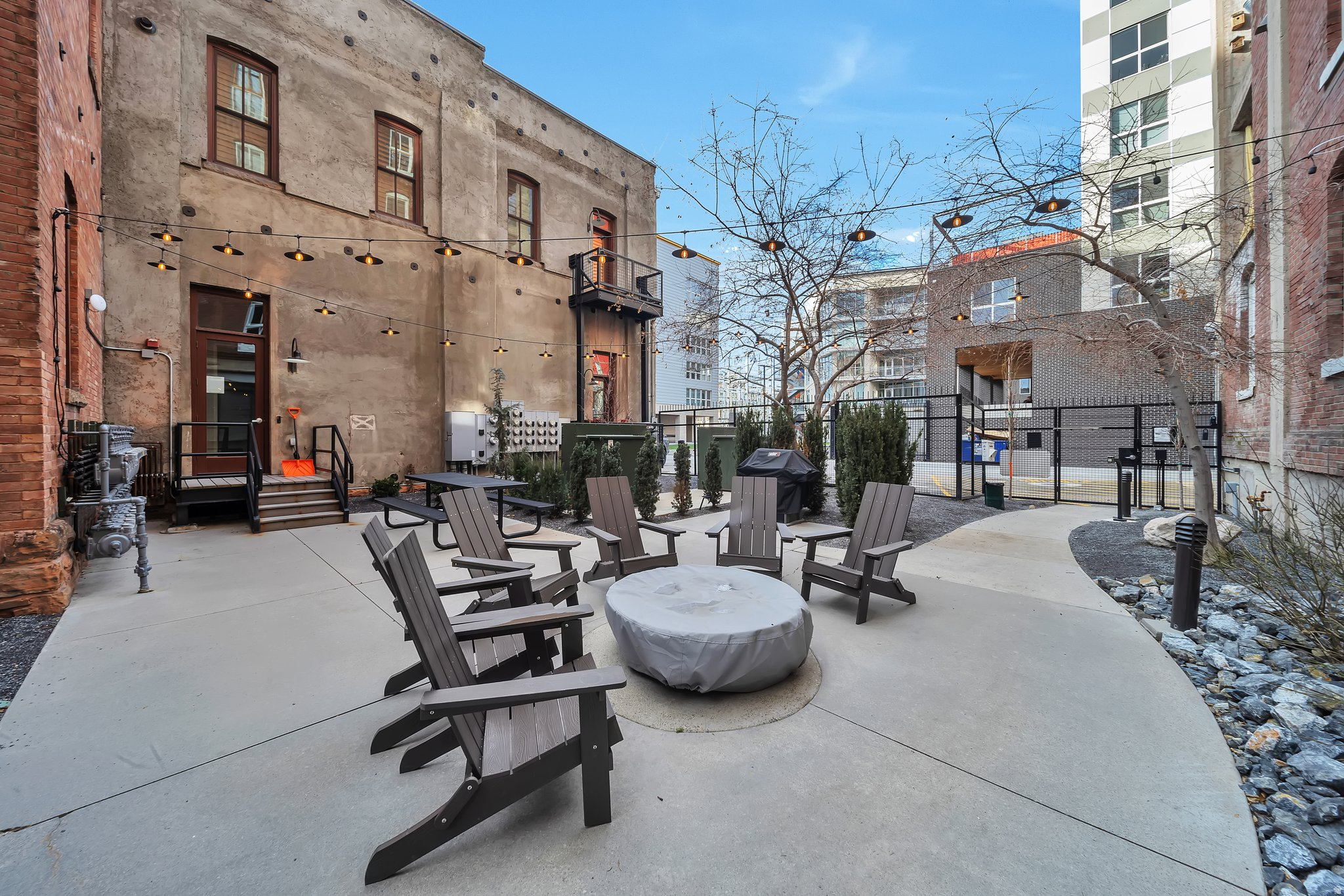 WESTGATE LOFTS - Residential