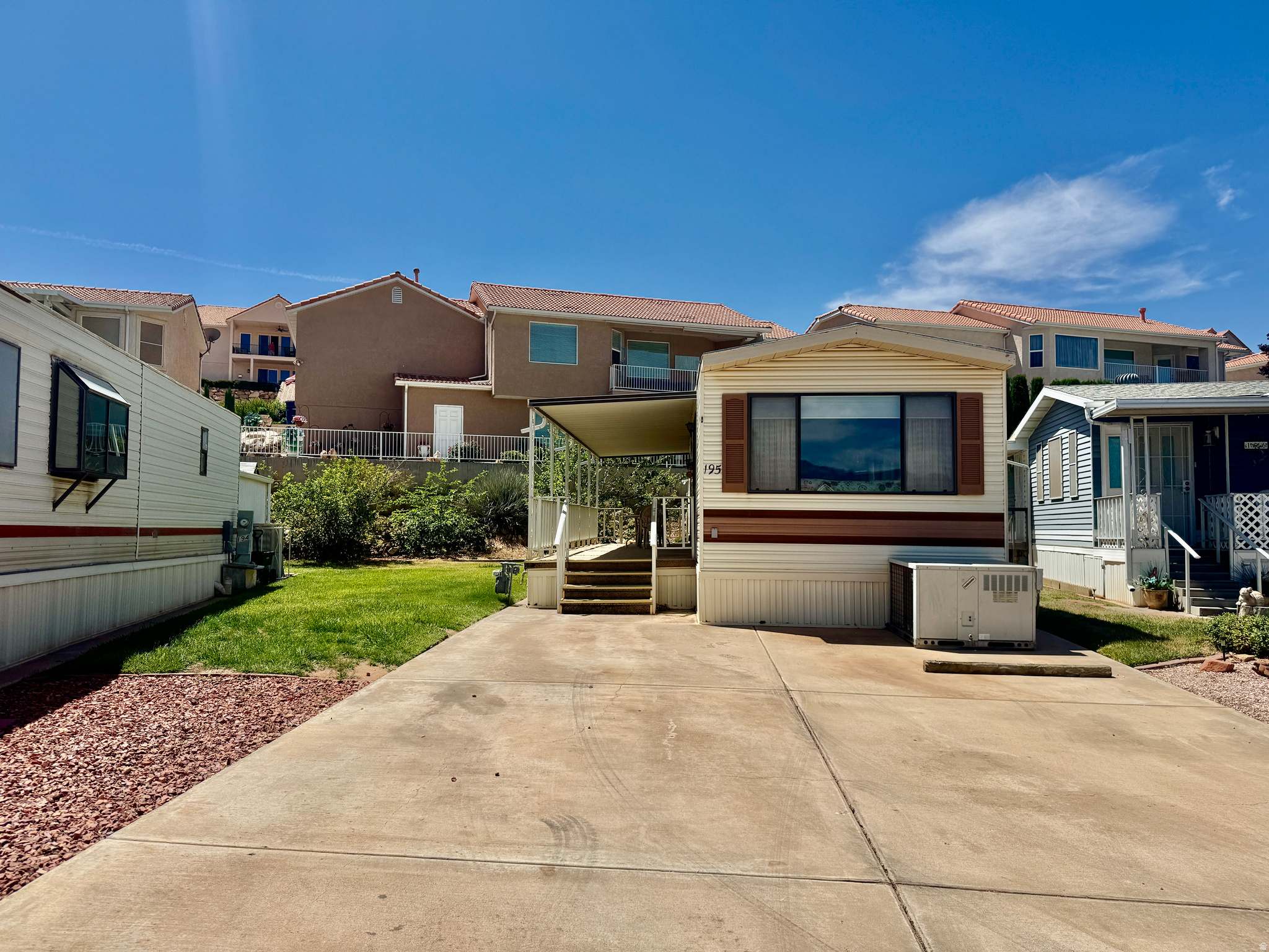 WORLDWIDE SUN RESORT - Residential