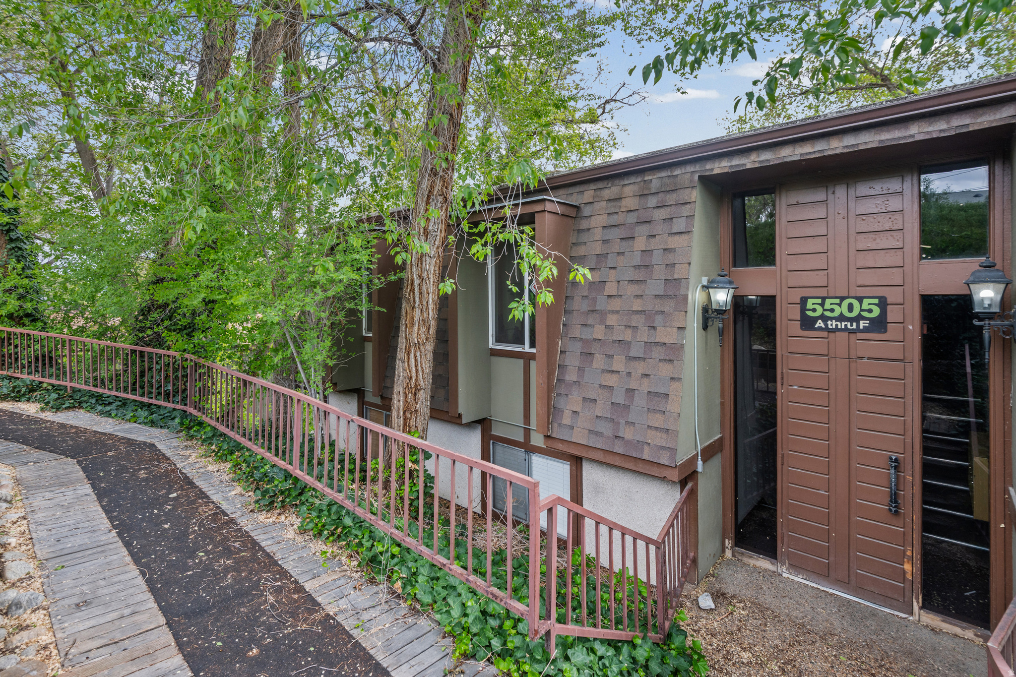 WILLOWS CONDM - Residential