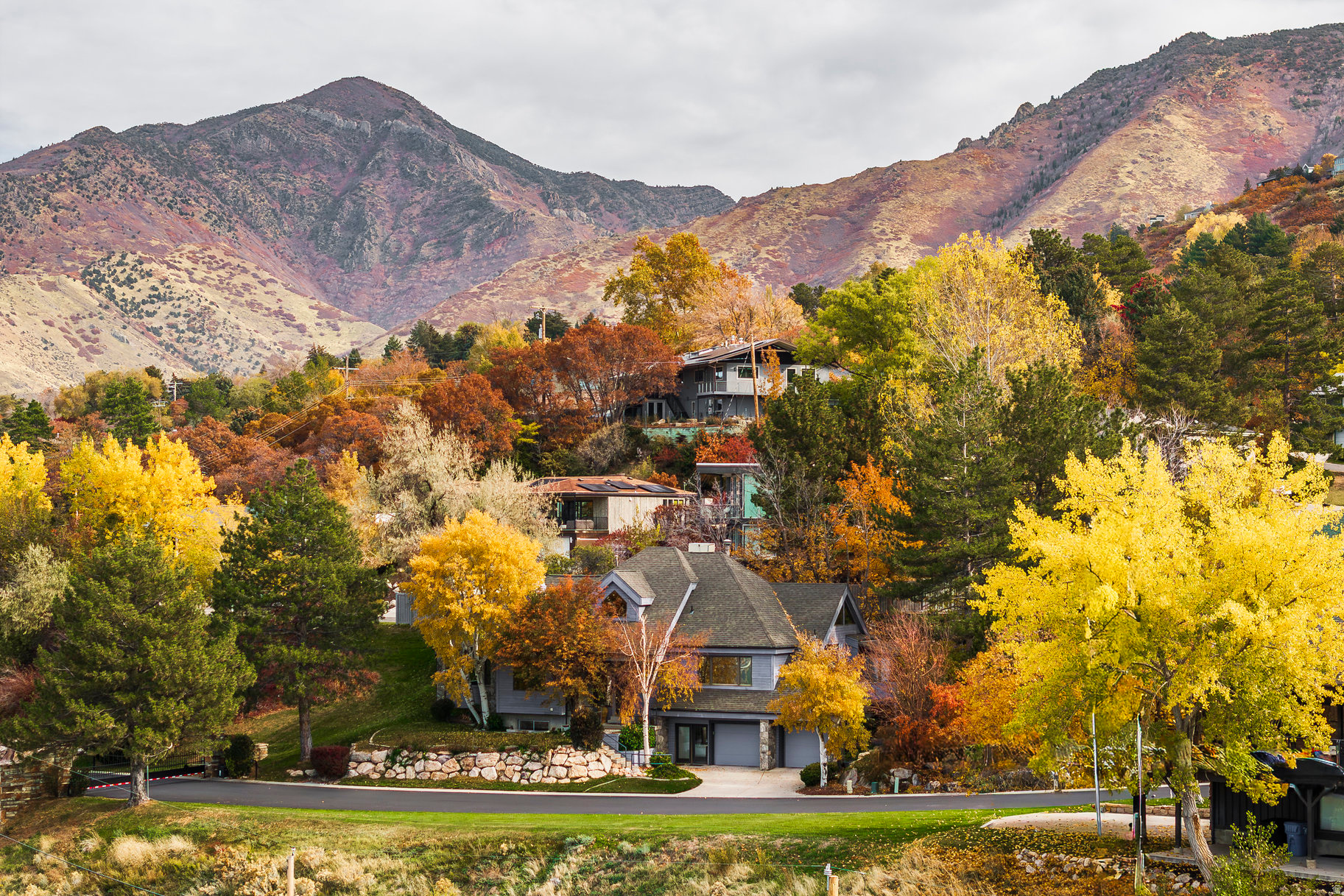COVE MT OLYMPUS - Residential
