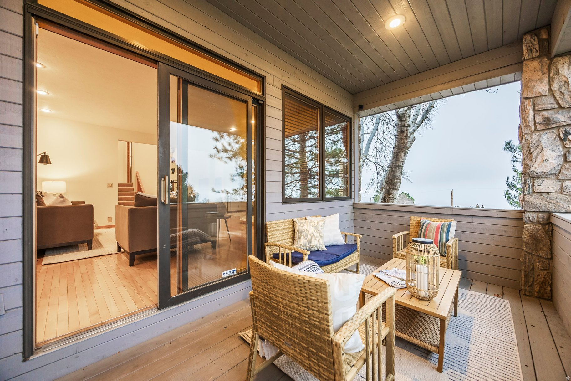 COVE MT OLYMPUS - Residential