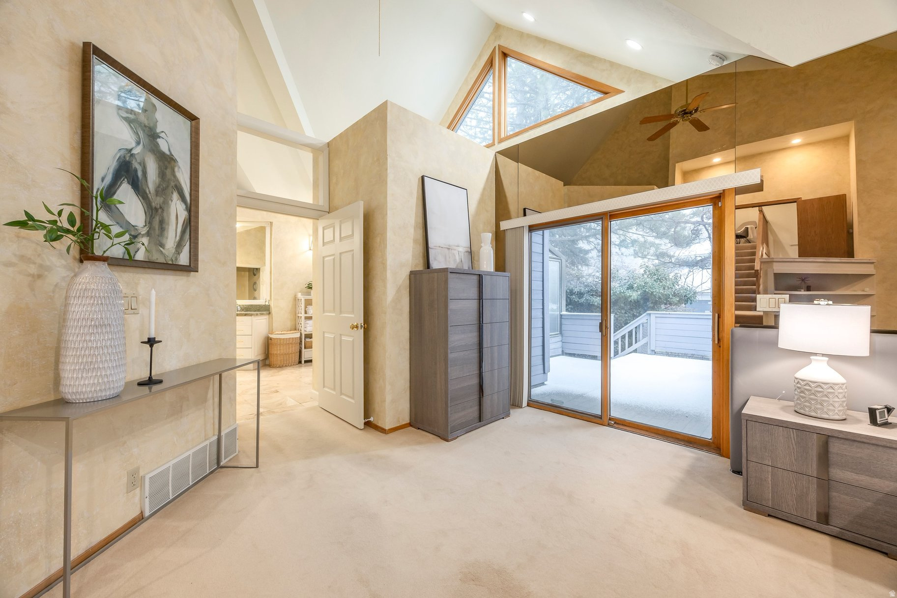 COVE MT OLYMPUS - Residential