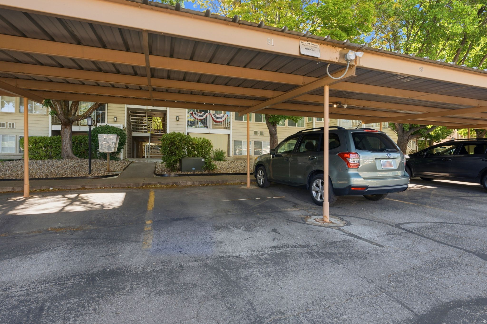 CARRIAGE CROSSING - Residential