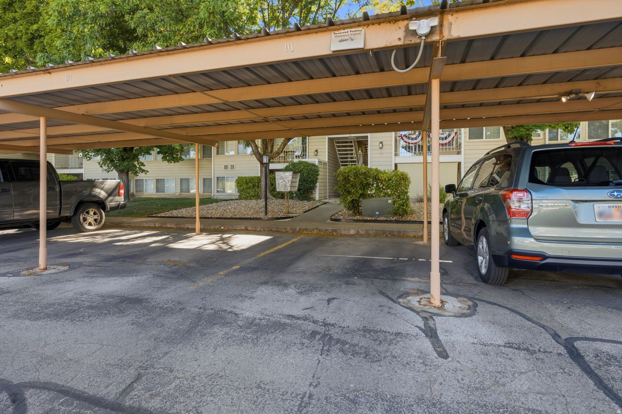 CARRIAGE CROSSING - Residential