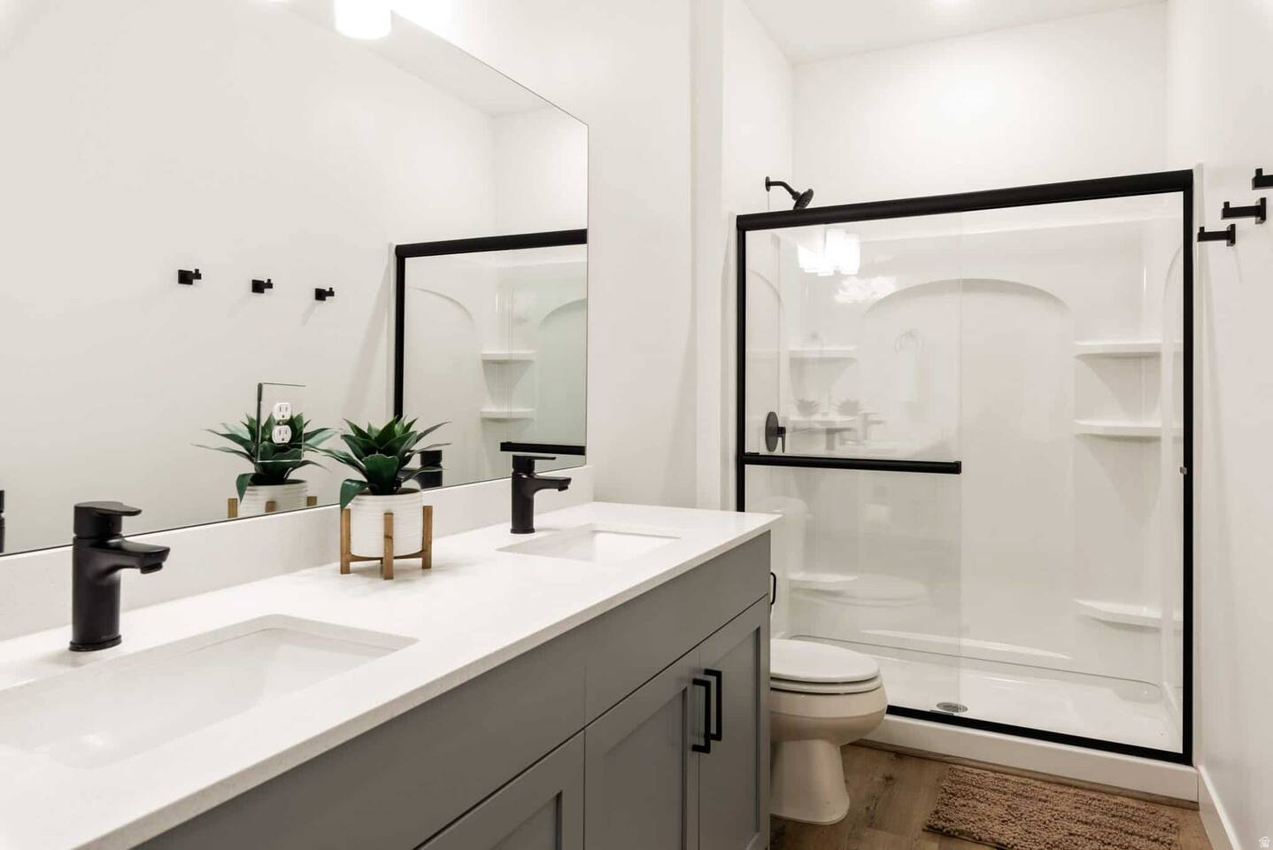 DESERT COLOR SKYLINE CONDOMINIUM PLAT 2 - Residential