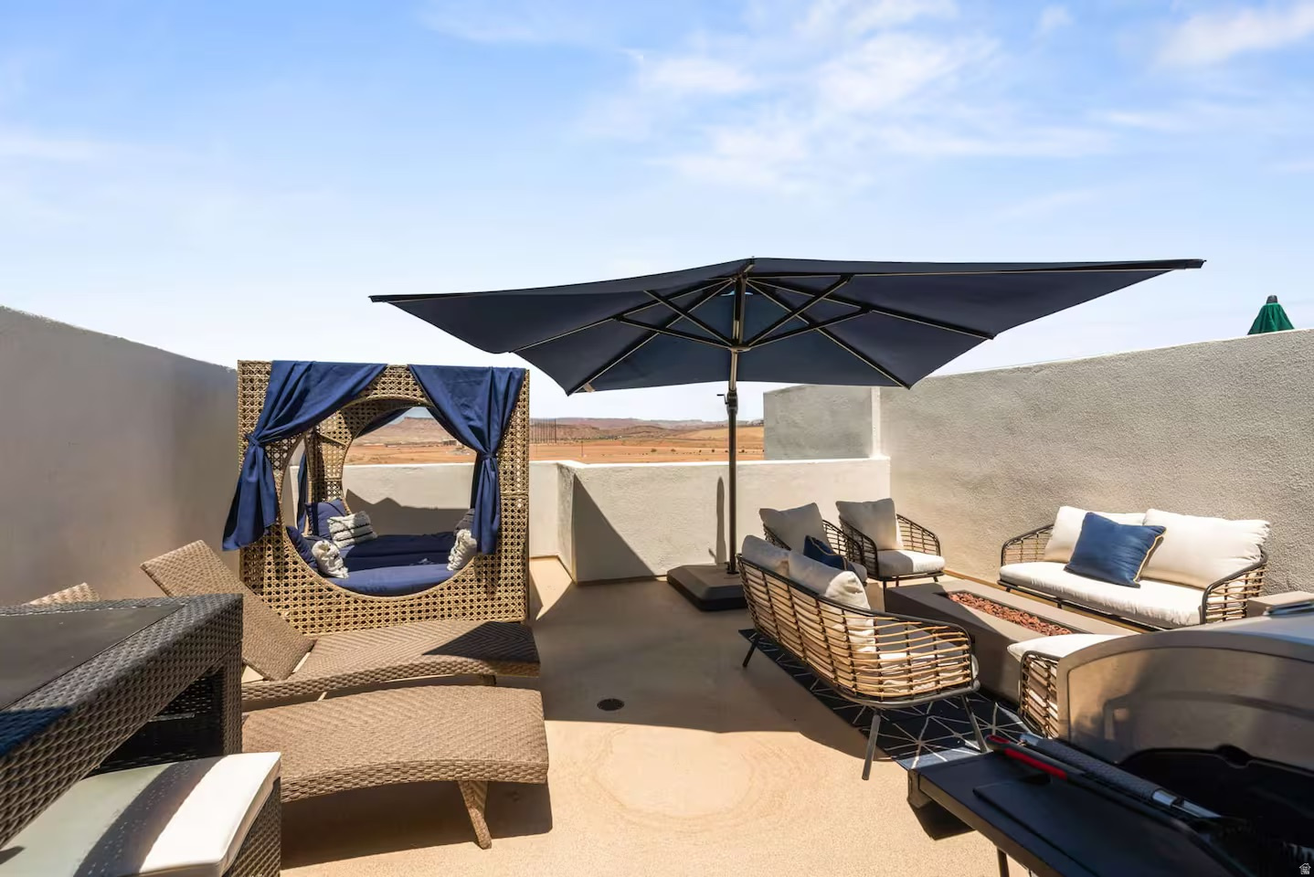 DESERT COLOR SKYLINE CONDOMINIUM PLAT 2 - Residential