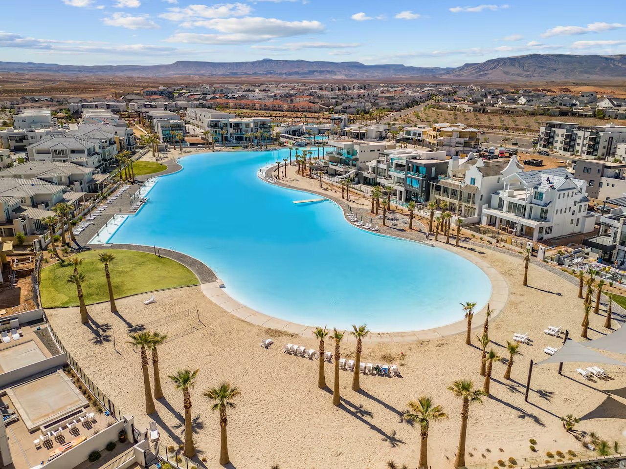DESERT COLOR SKYLINE CONDOMINIUM PLAT 2 - Residential