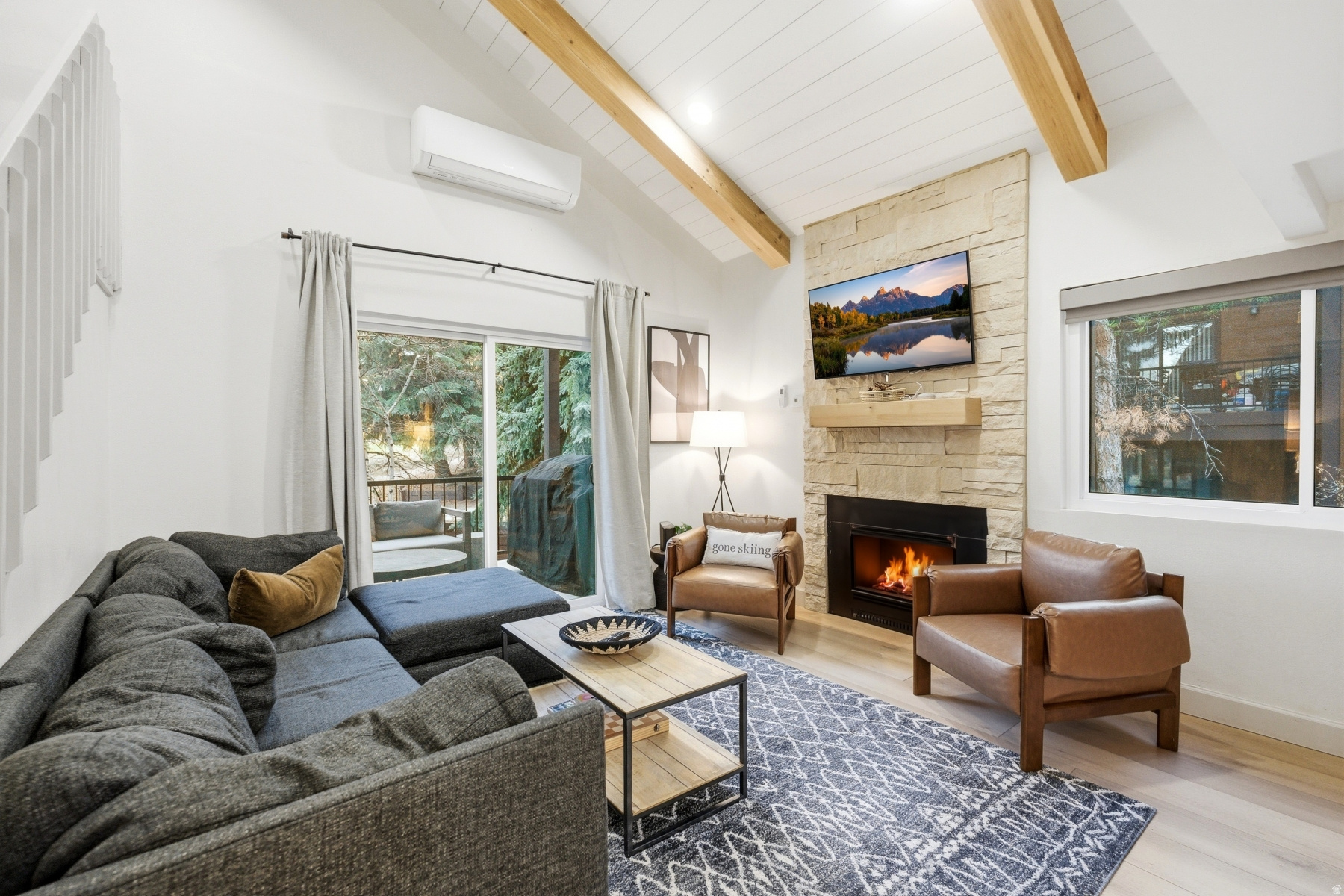RED PINE CHALETS CONDO - Residential