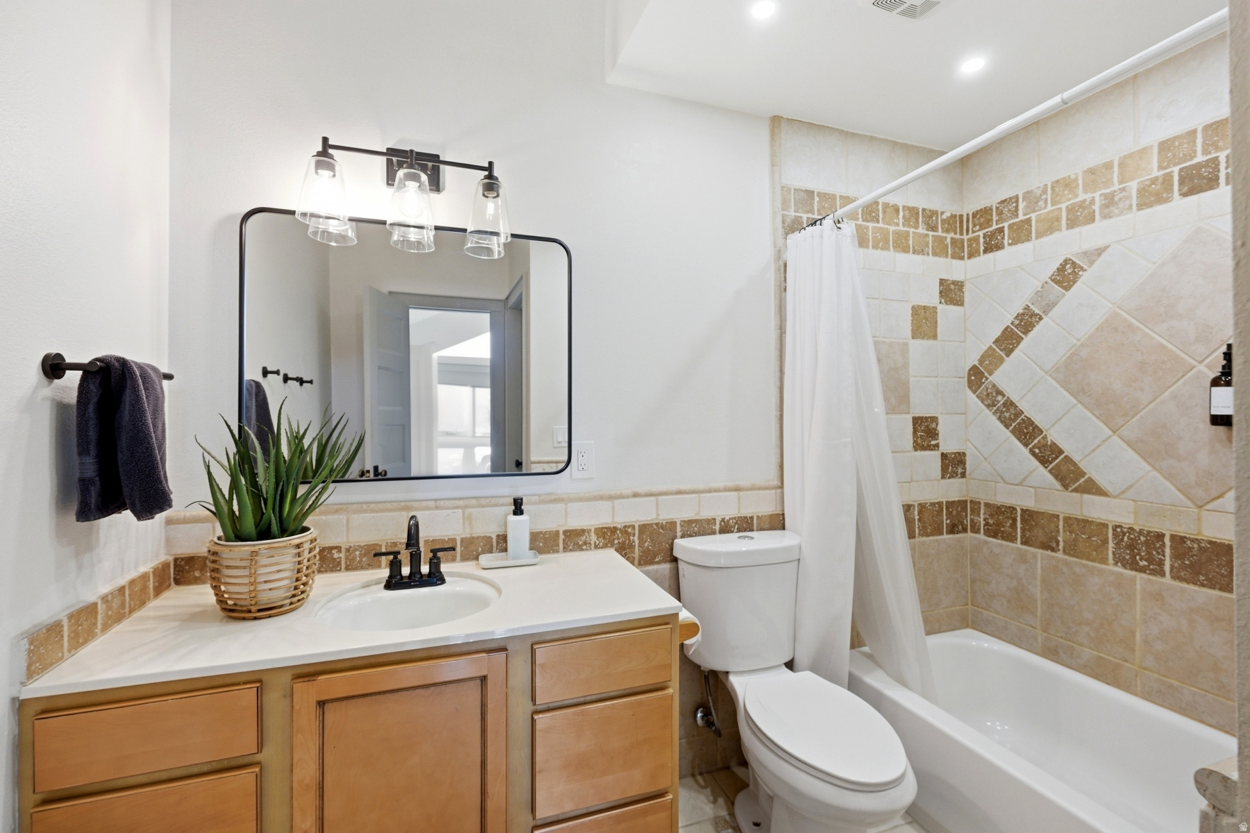 RED PINE CHALETS CONDO - Residential