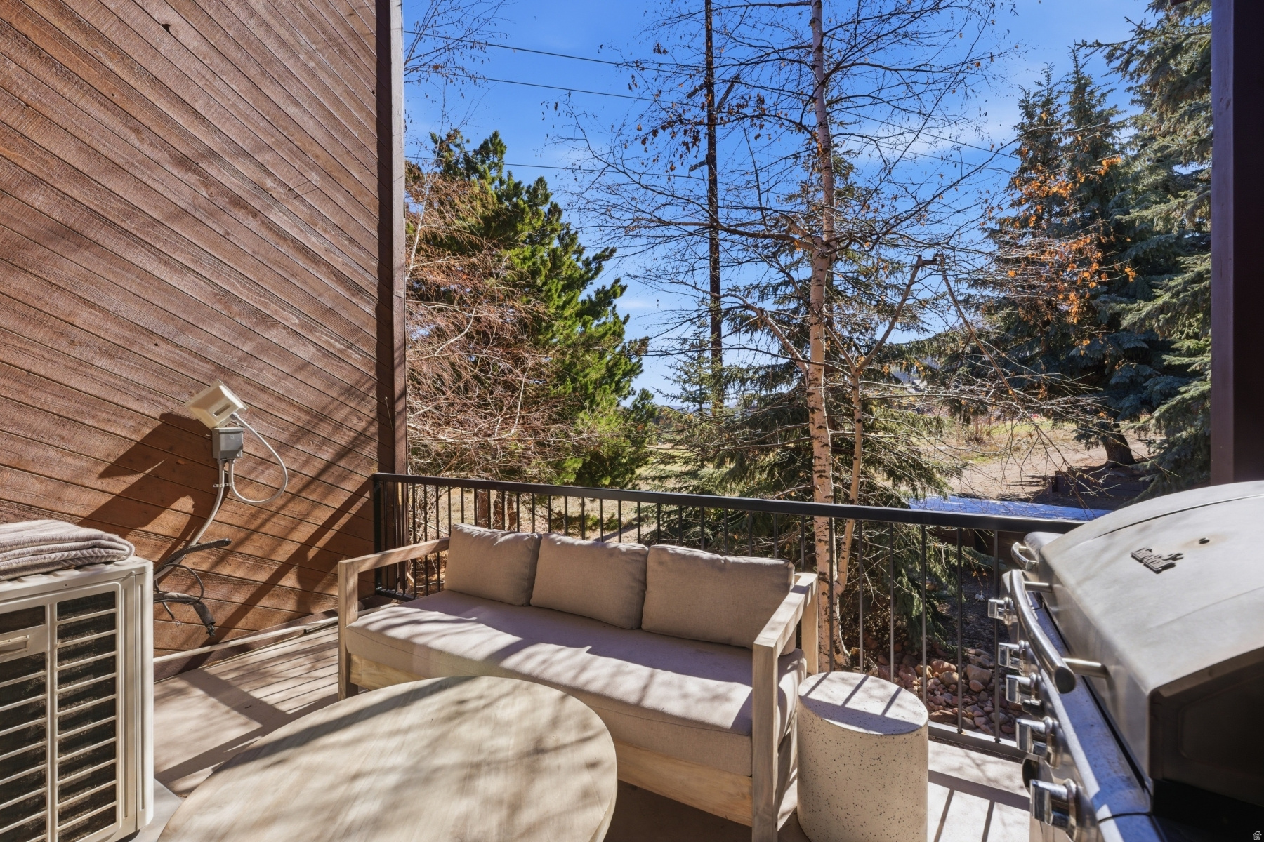 RED PINE CHALETS CONDO - Residential