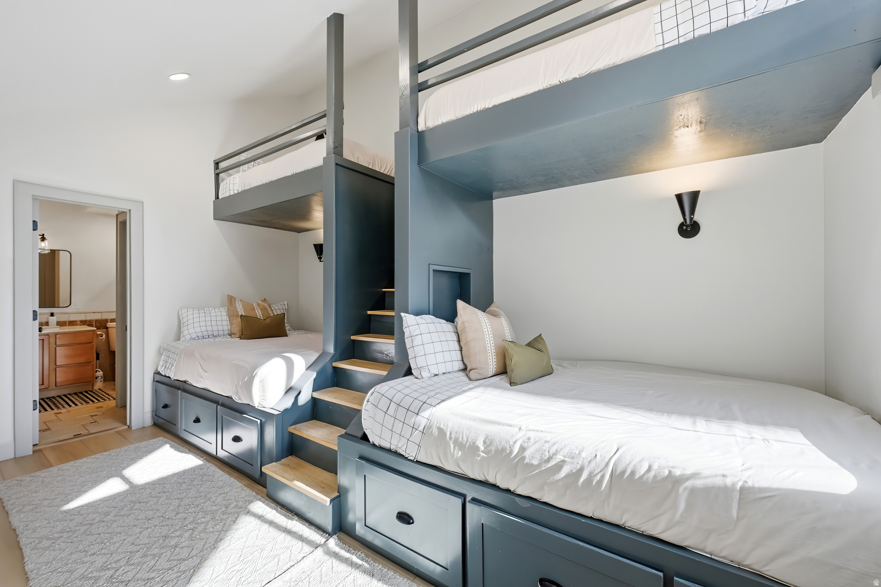RED PINE CHALETS CONDO - Residential