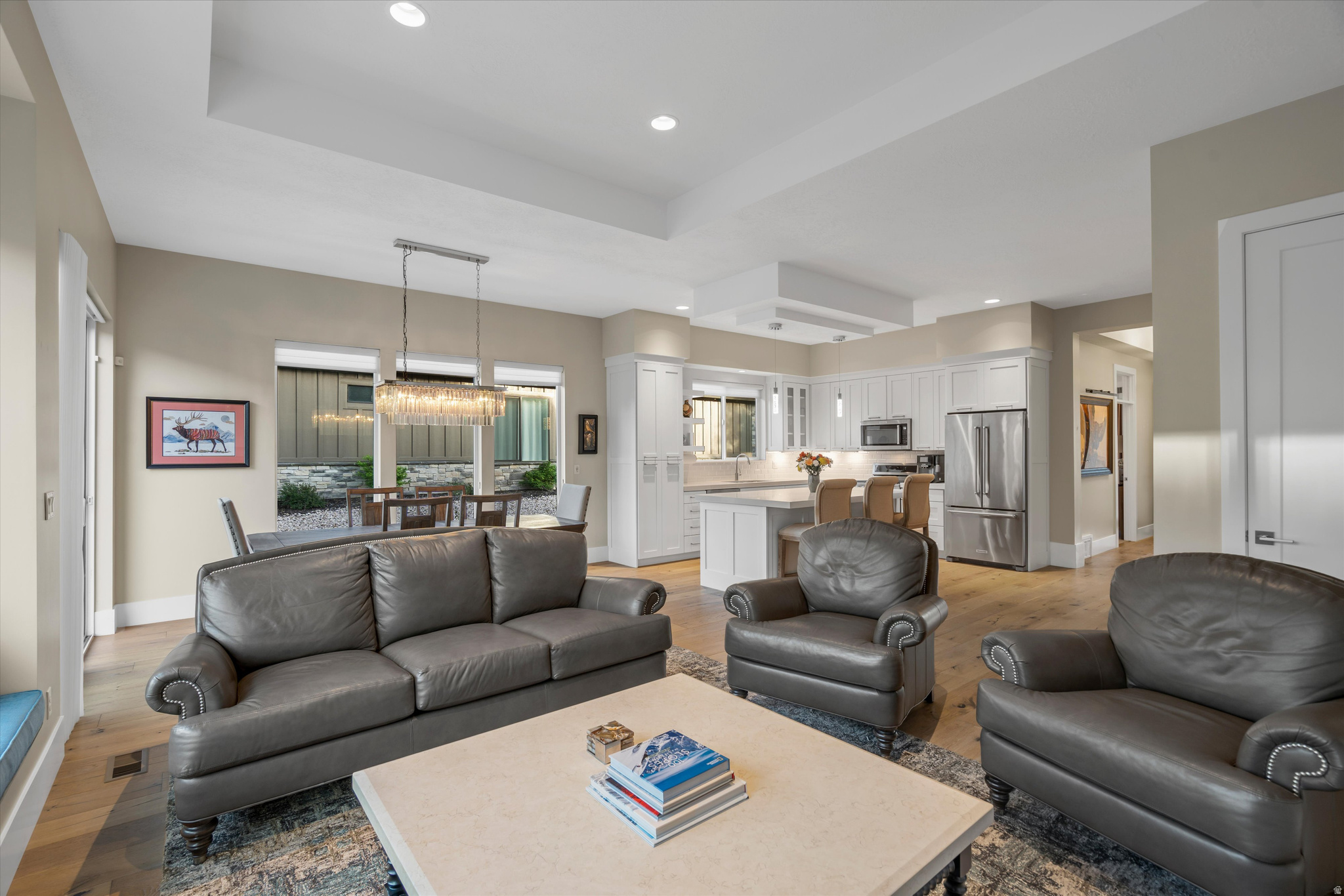 TRAPPERS RIDGE - Residential
