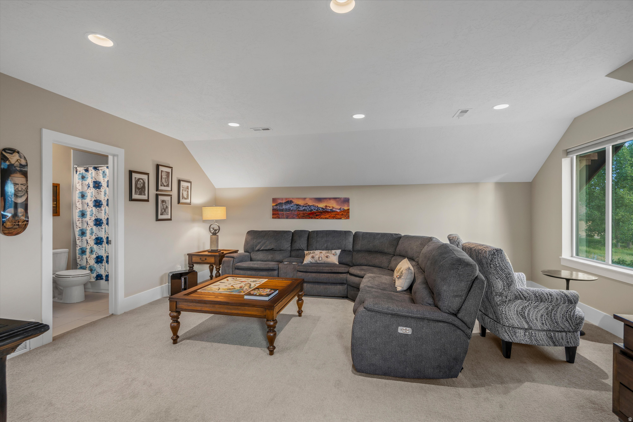 TRAPPERS RIDGE - Residential