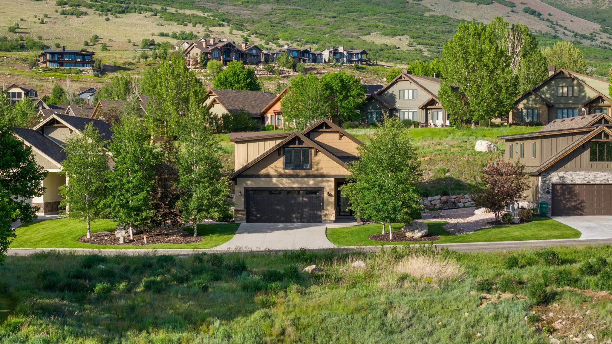 TRAPPERS RIDGE - Residential