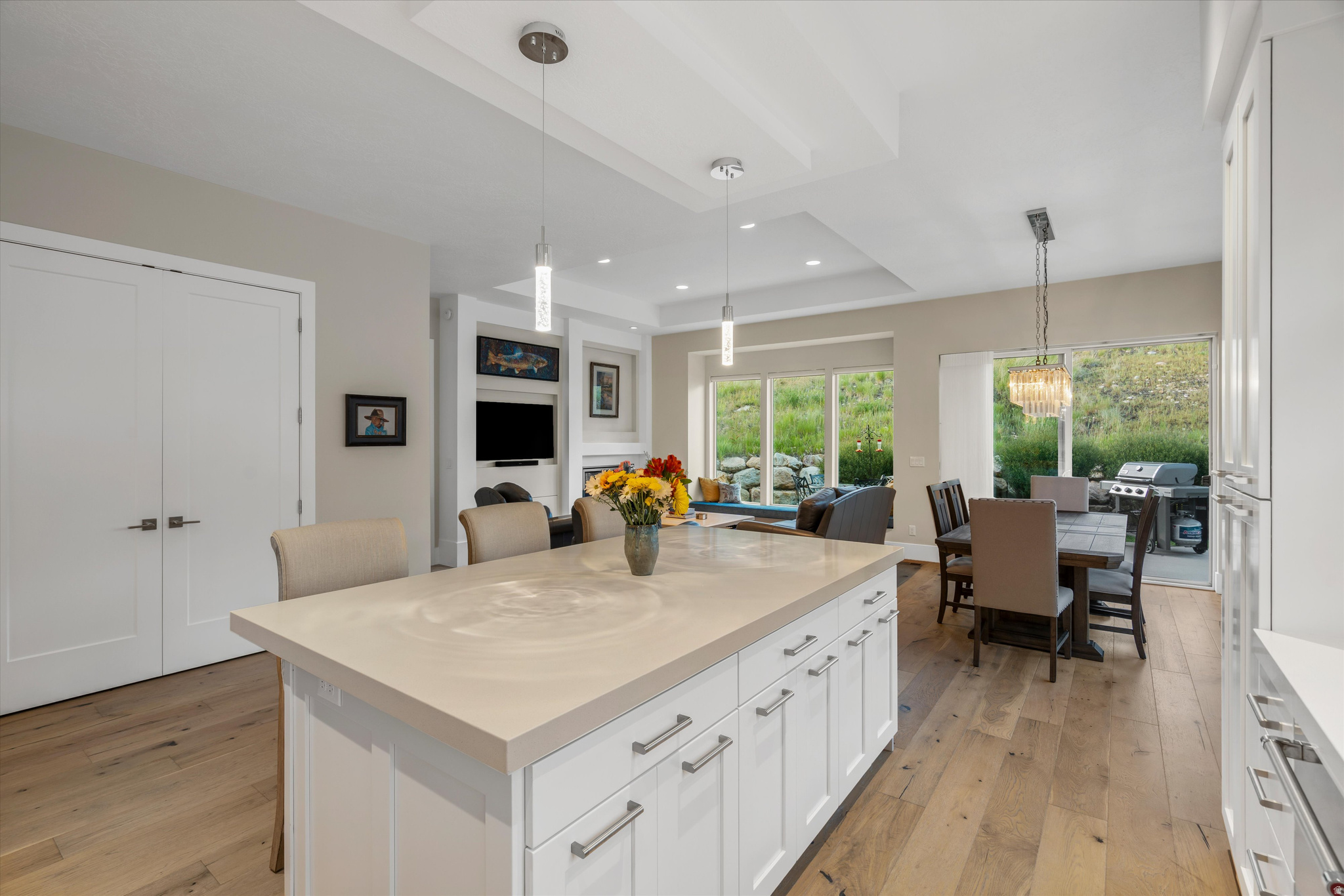 TRAPPERS RIDGE - Residential