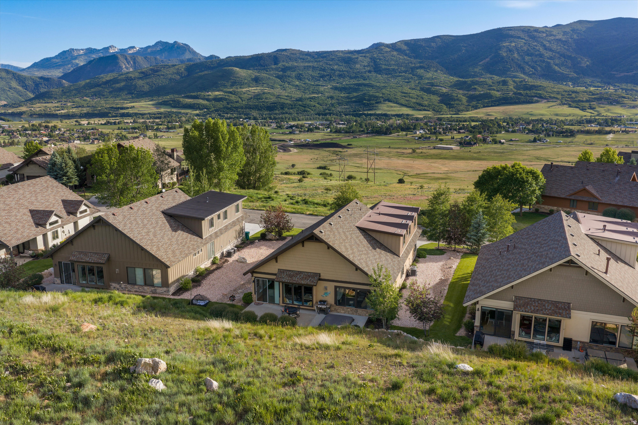 TRAPPERS RIDGE - Residential