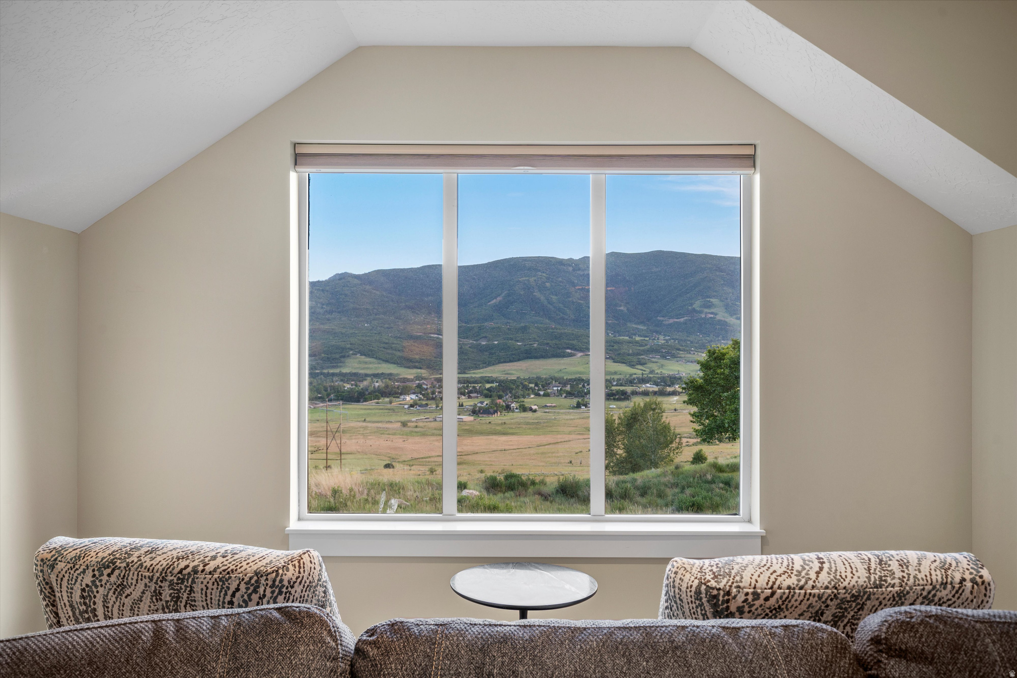 TRAPPERS RIDGE - Residential