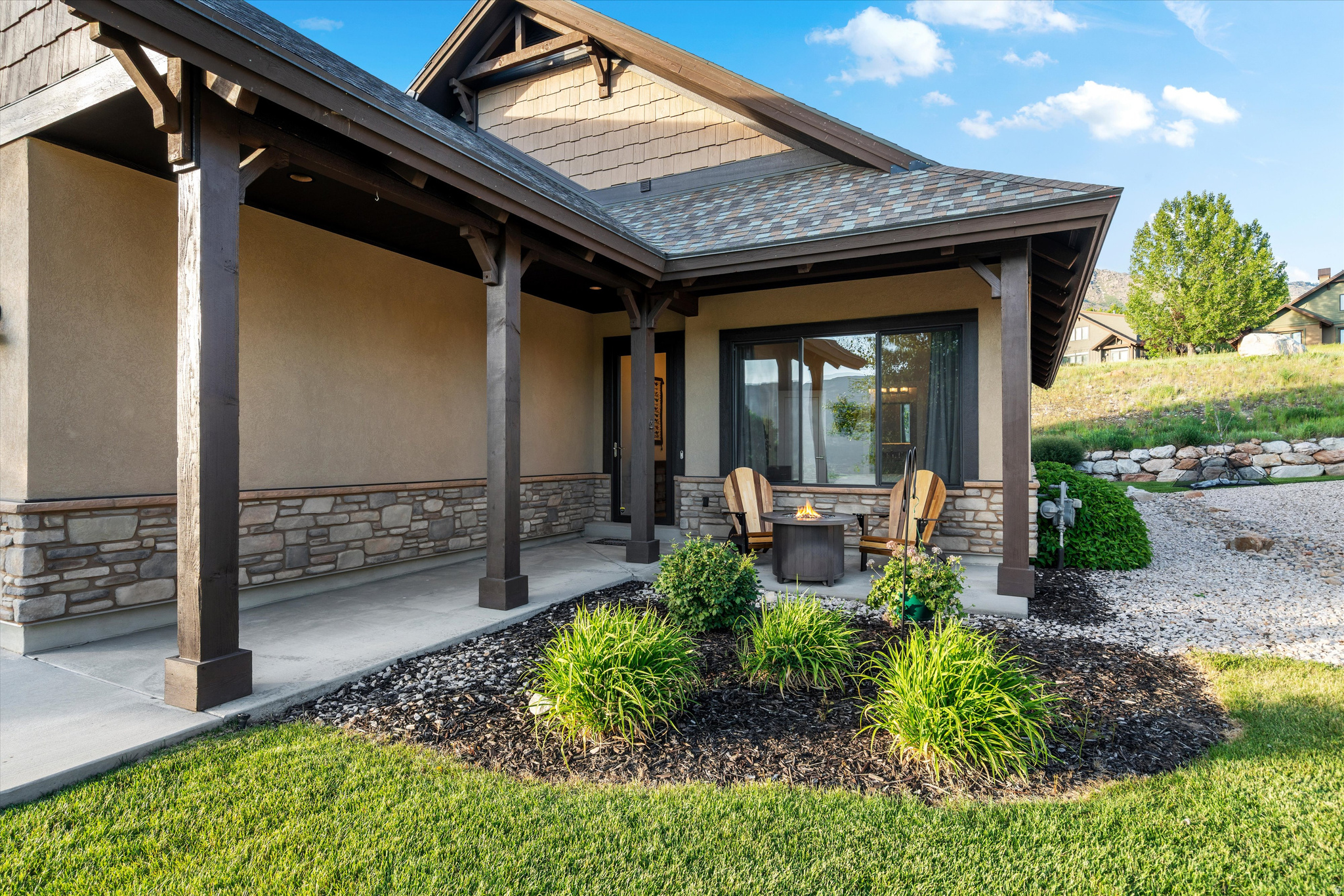 TRAPPERS RIDGE - Residential