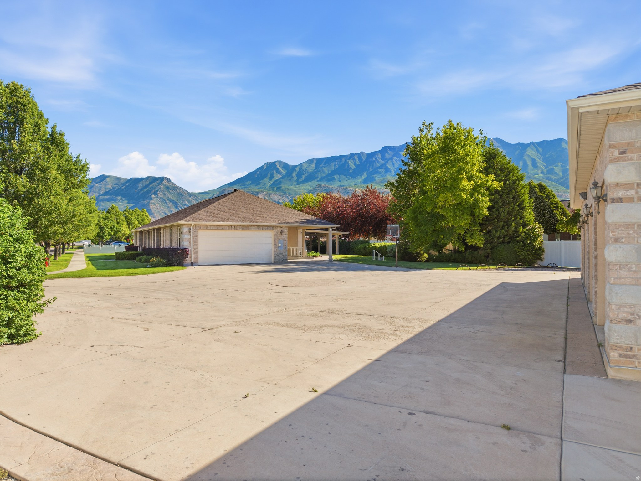 KIRKS FRUIT RANCH - Residential